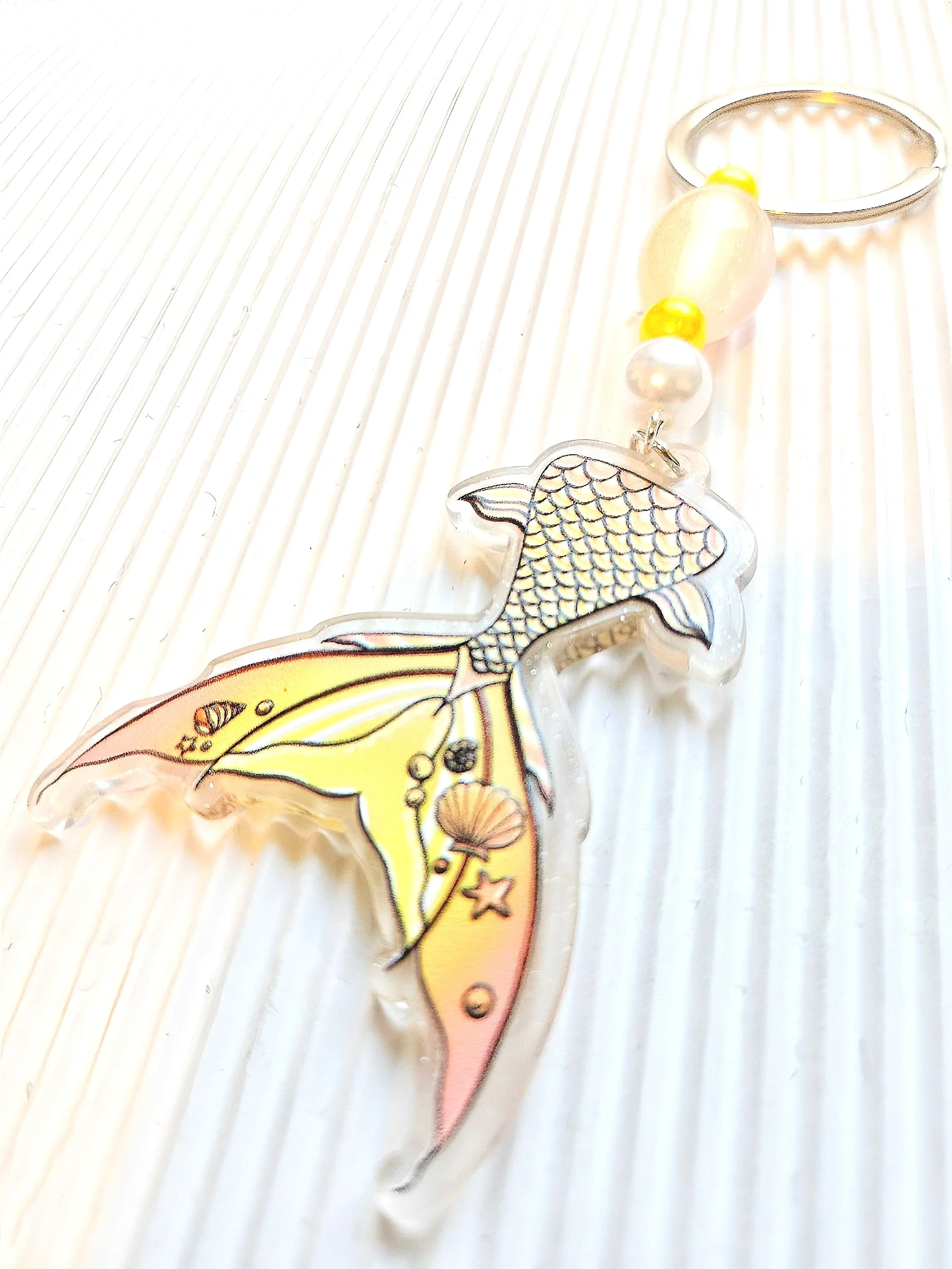 Citrime Mermaid Tail Keychain – Golden Seashell Fantasy Charm