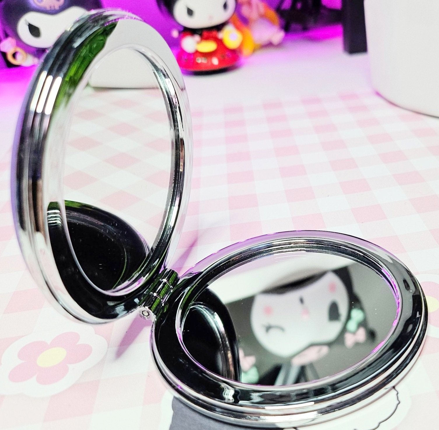 Hello Kitty Diamond - Round Hard Compact Mirror