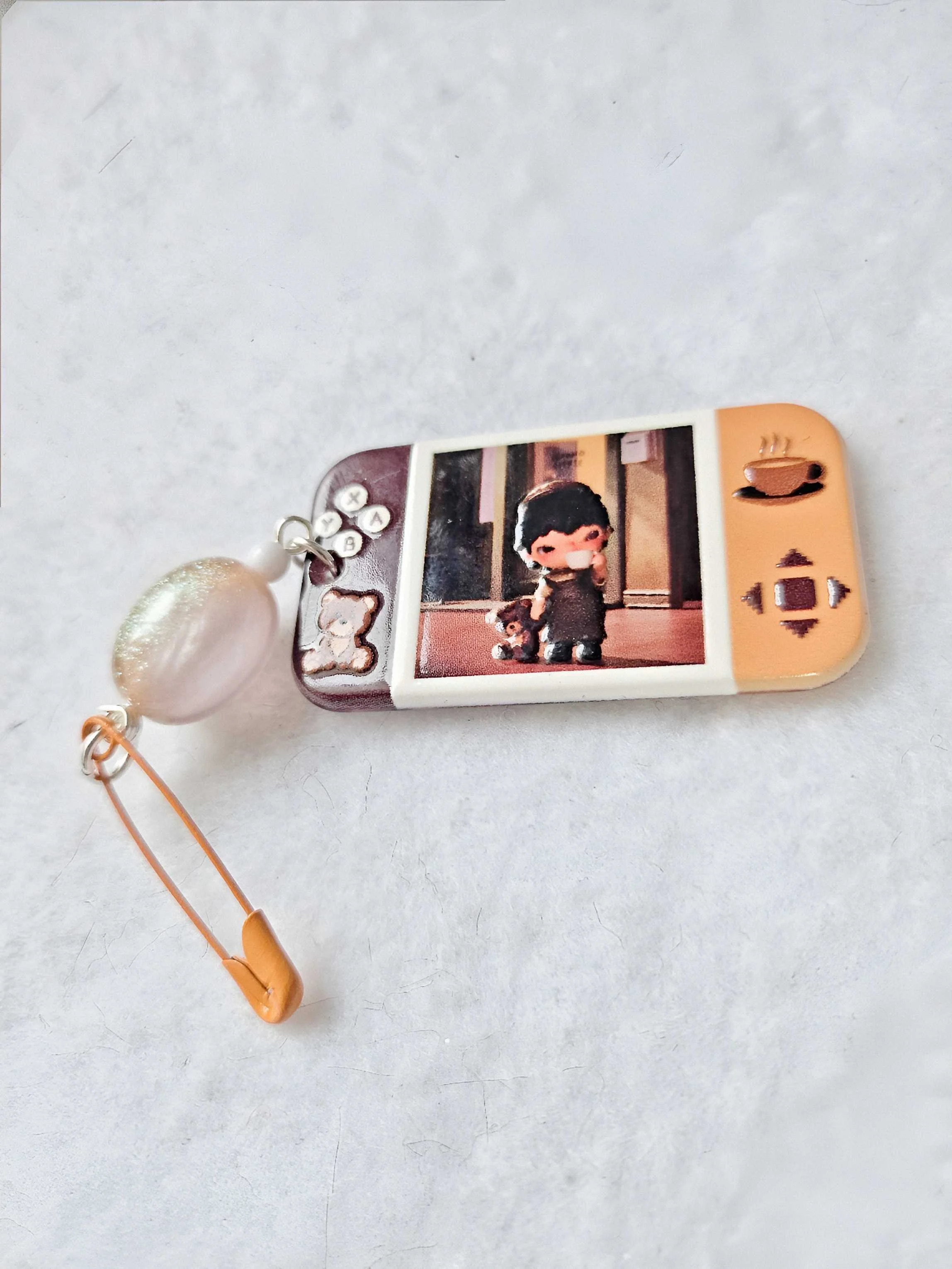 Dimoo Cafe Gamer Pin