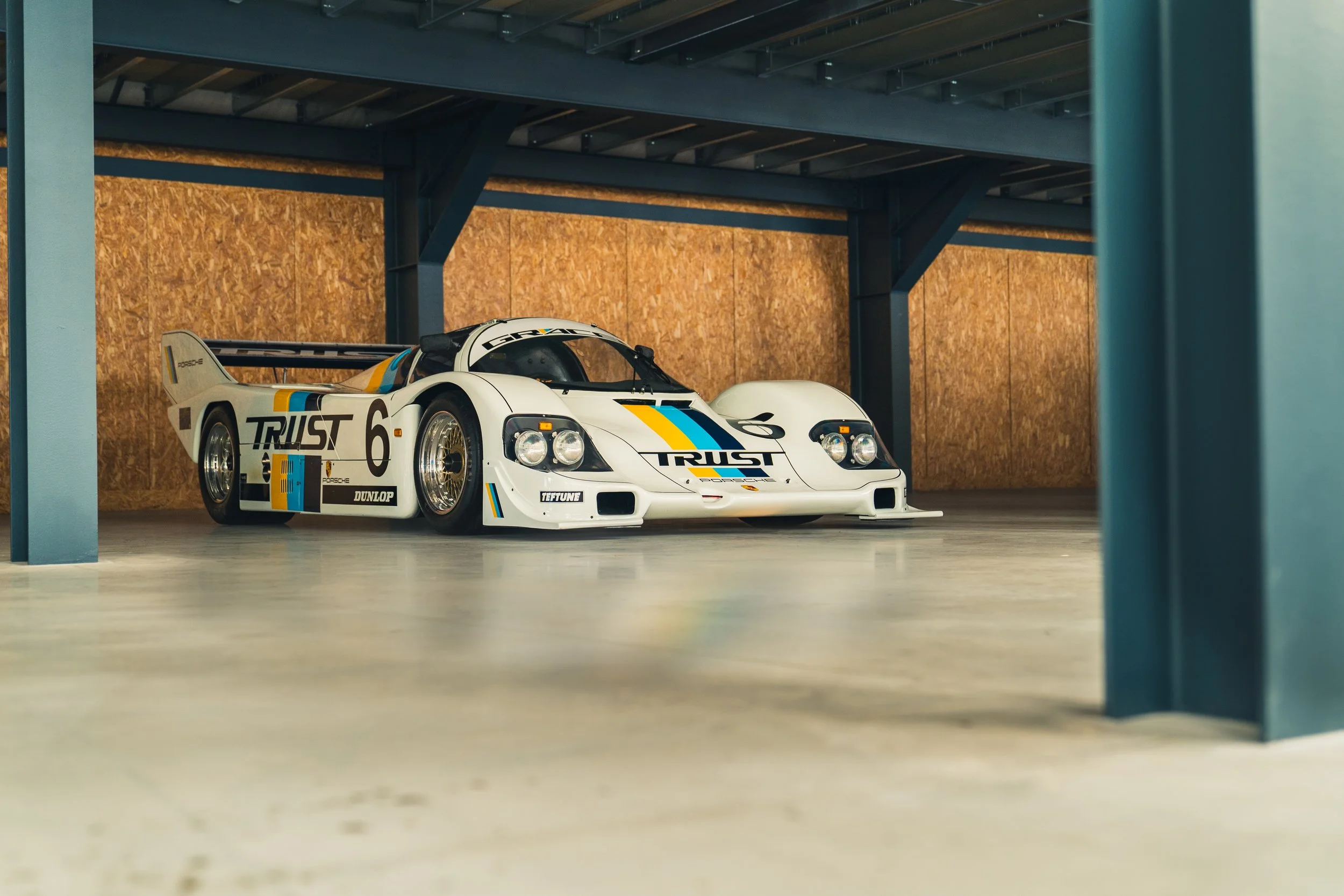 Porsche 962 C 'Trust'.jpg