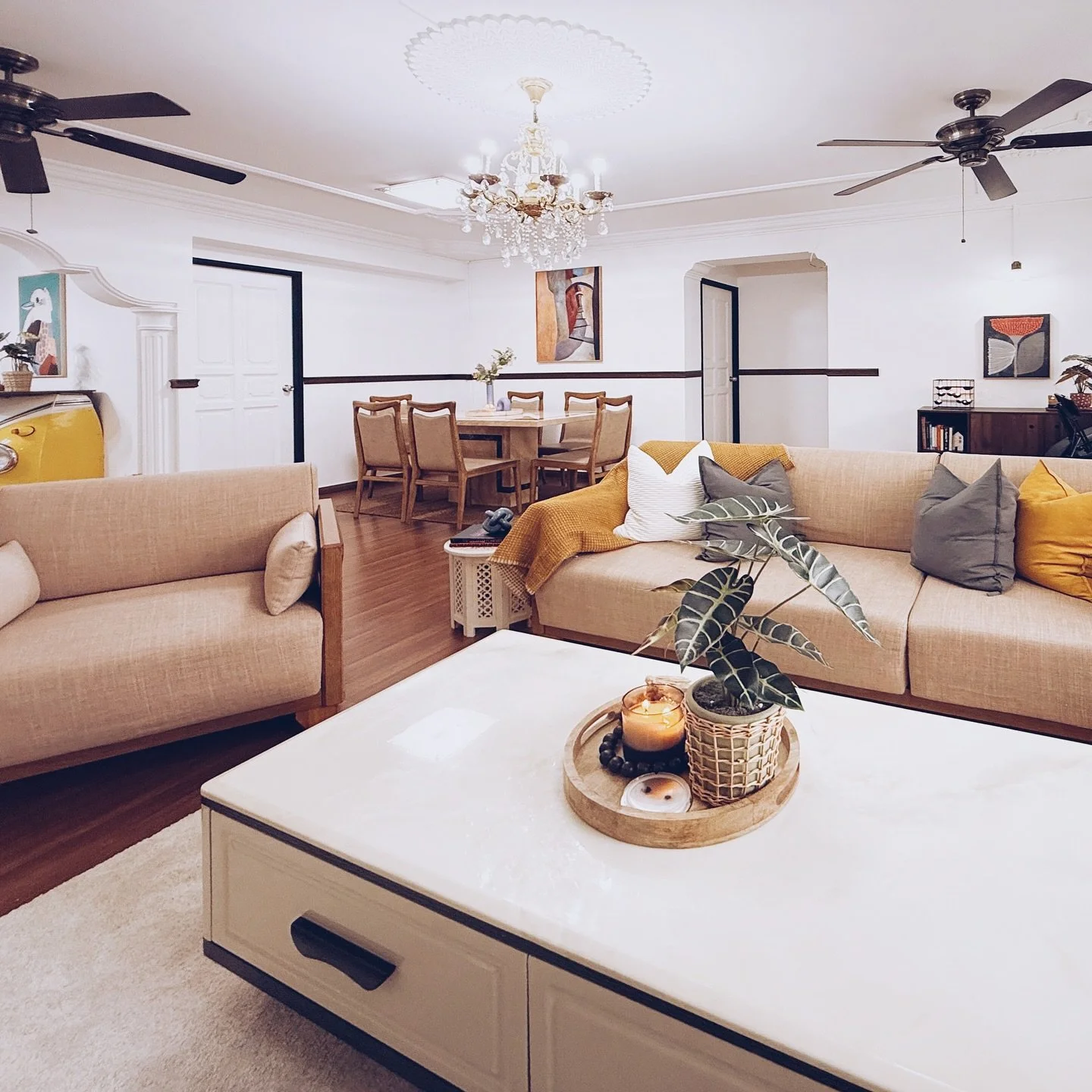 Sunlight dancing across the room, making every moment feel cozy and timeless ✨