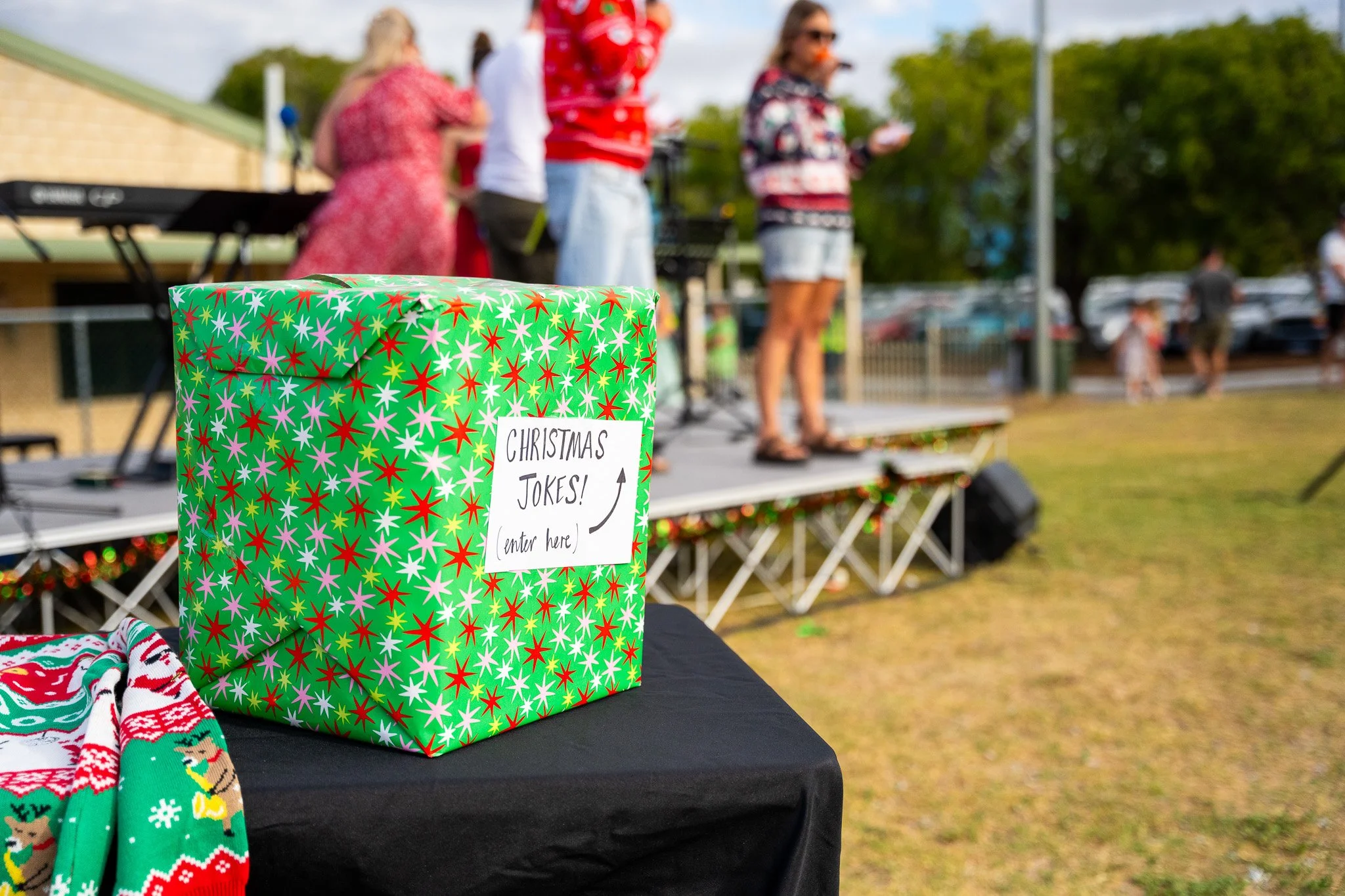 🎄 Community Christmas Carols and Fair TODAY 🎄
4&ndash;7pm on the lawn at Warnbro Community Church

What are you up to this afternoon...

If the answer is anything less festive than carols, food trucks, kids laughing, and you humming Jingle Bells th