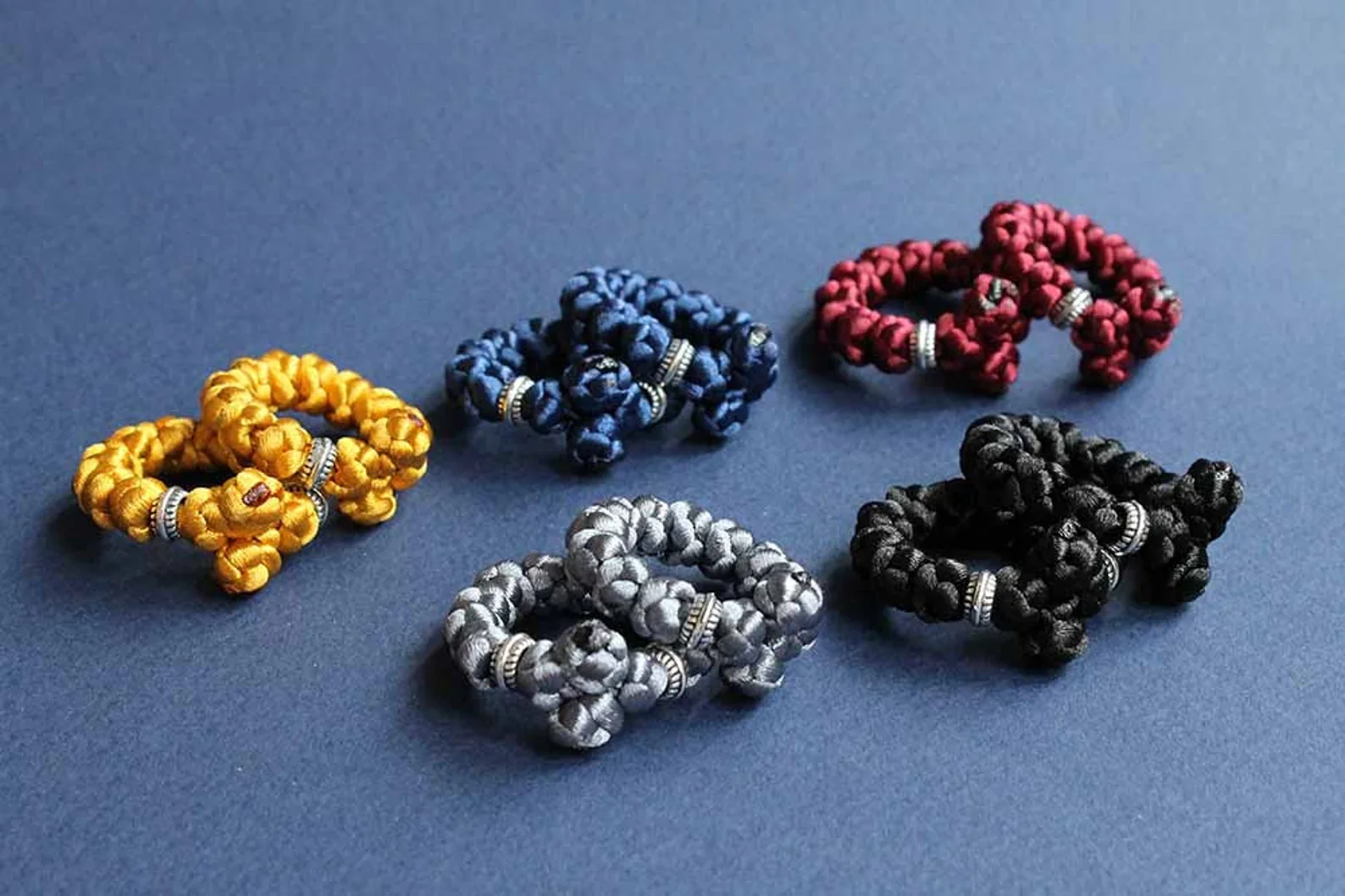 Finger Prayer Rope Satin 12 knots (Navy Color)