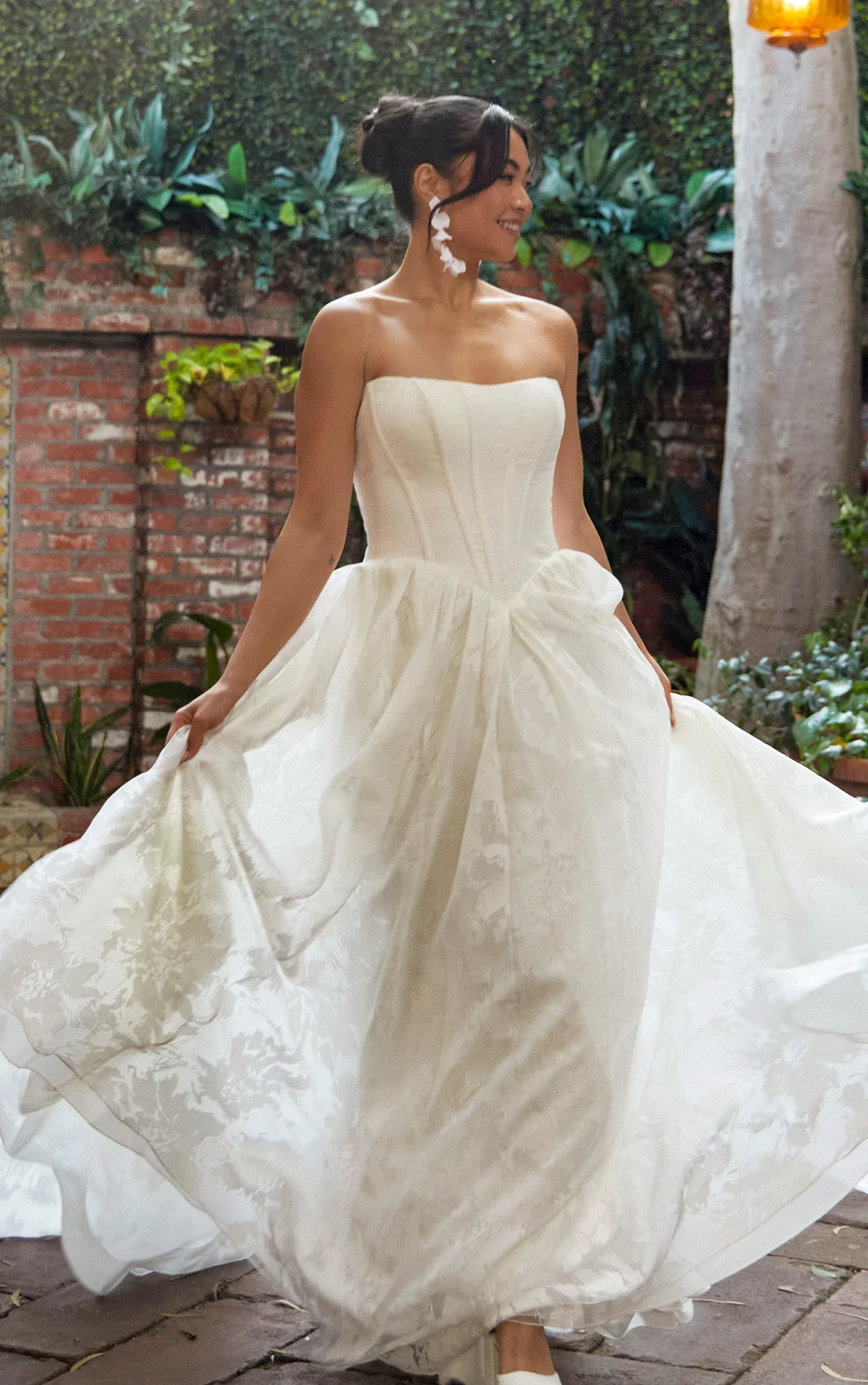 D4158-01.webp