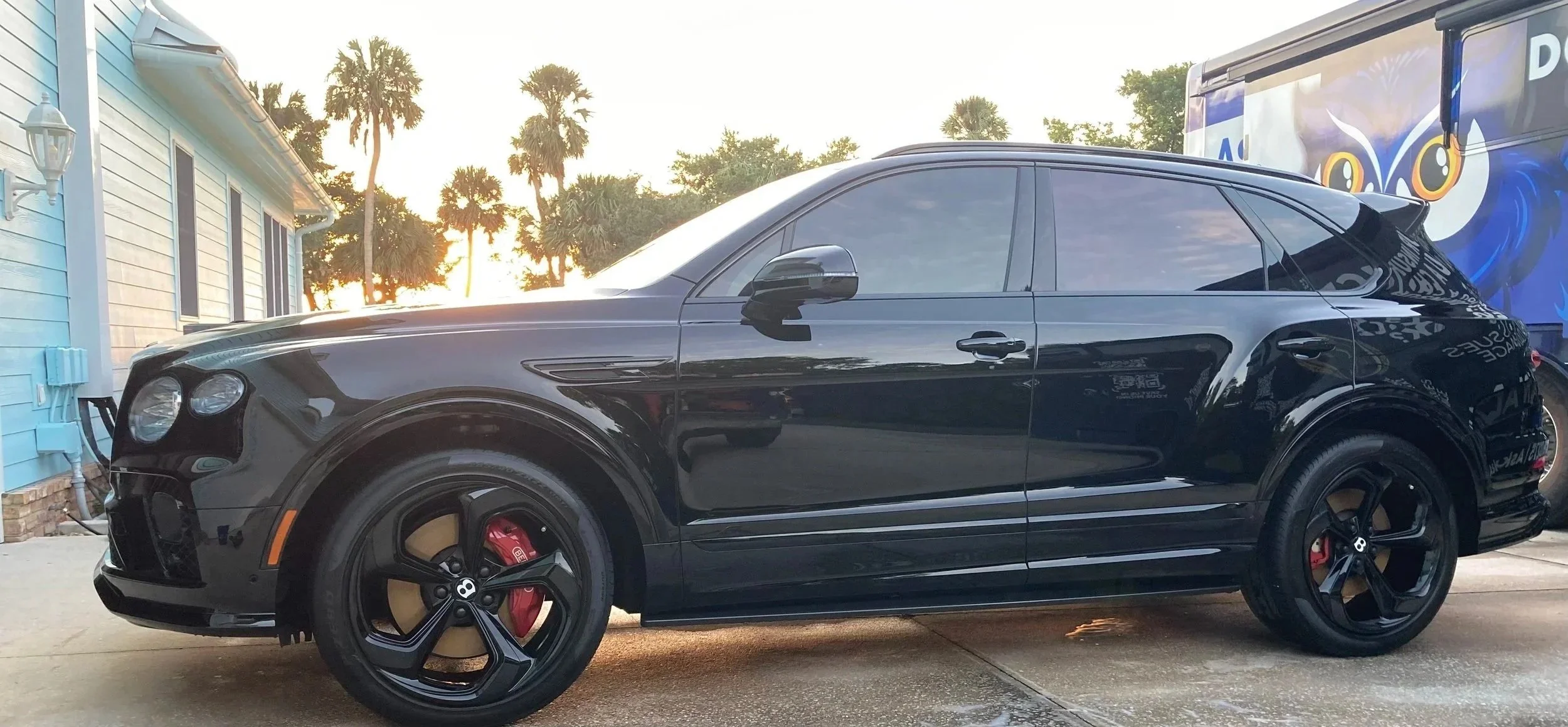 Bentley Bentayga | Full Gold Package