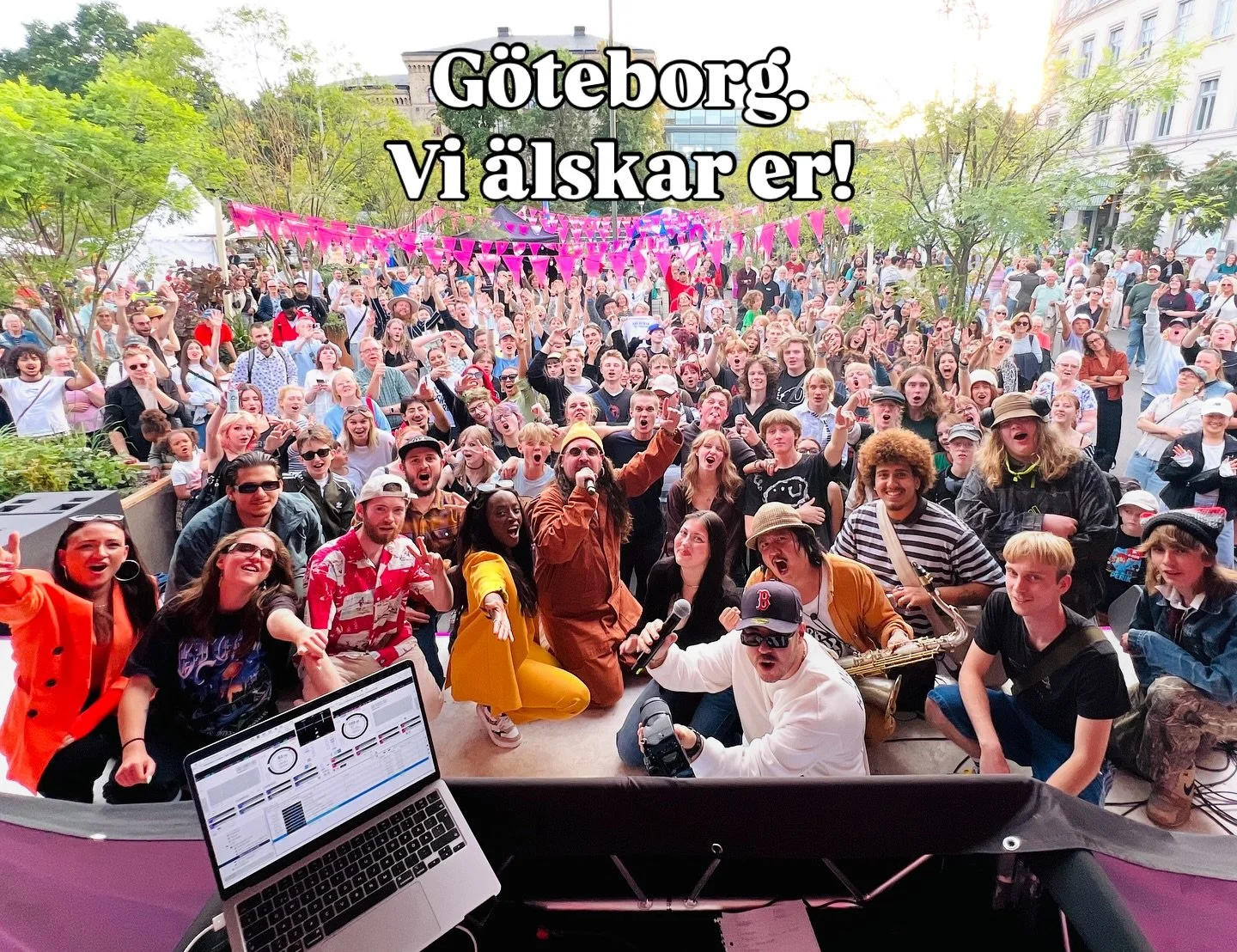 Stort tack till alla som gick loss med oss idag, j&auml;&auml;&auml;vlar vilken fest det blev! G&ouml;teborg, ni &auml;r b&auml;st. Stor &auml;ra att &auml;ntligen f&aring; upptr&auml;da p&aring; Kulturkalaset! ❤️ Vad s&auml;ger ni, ska vi f&ouml;rs&