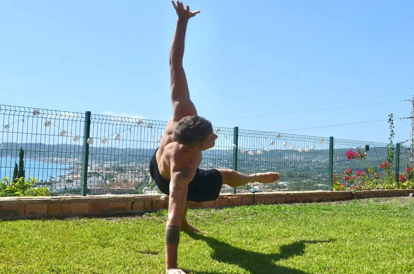 𝑩𝒓𝒆𝒂𝒕𝒉𝒆 𝒊𝒕 𝒊𝒏!

#PowerRetreat3

👉 DM POWER now to join the guest list &amp; get the Info Pack before launch (Sunday - Spaces start to go)

#BreatheAndBox #CommunityWellbeing #MindBodyReset #YogaInNature #ValenciaWellbeing #PeakPerformance