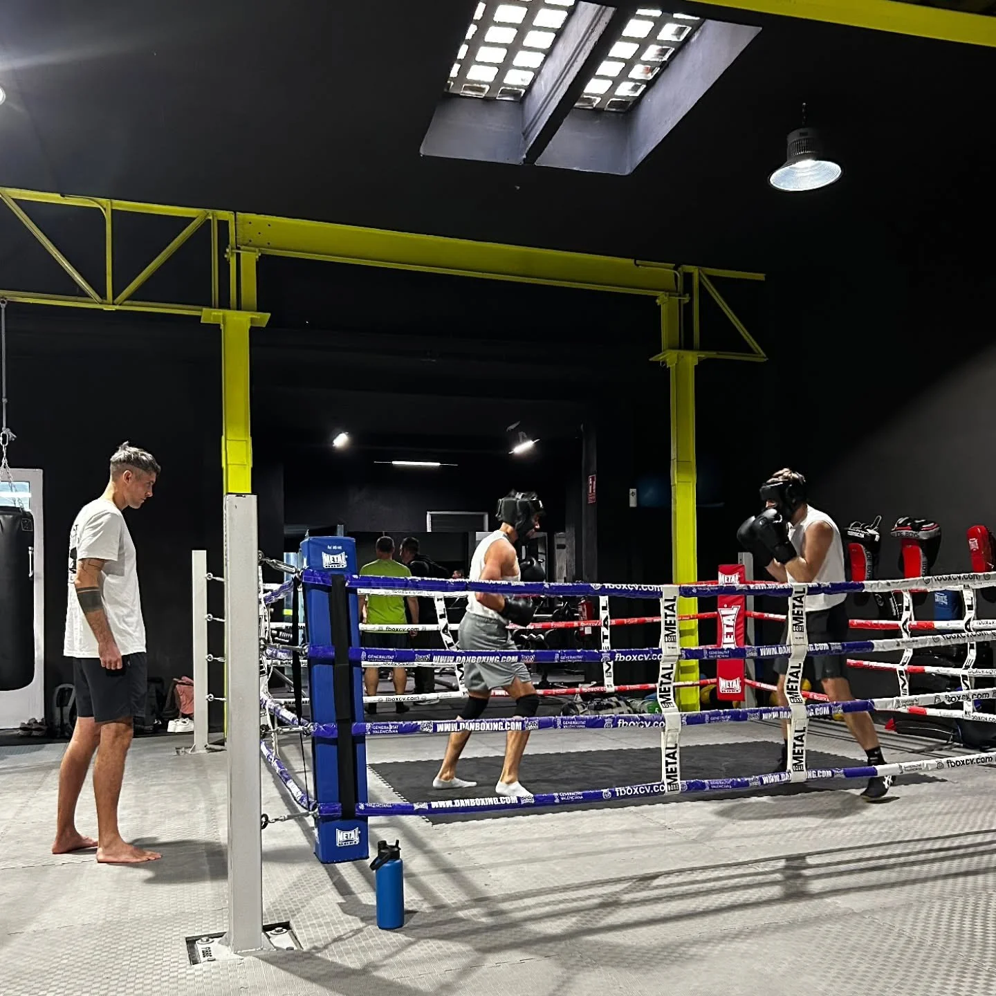 𝐓𝐡𝐞 𝐂𝐨𝐮𝐧𝐭𝐝𝐨𝐰𝐧 𝐢𝐬 𝐨𝐧...

Round 2

Tuesday Pure Boxing
Thursday Breathe &amp; Box
Saturday Beat Boxing 
Sunday Peak Powers Sessions
Sunday Spars

#BreatheAndBox