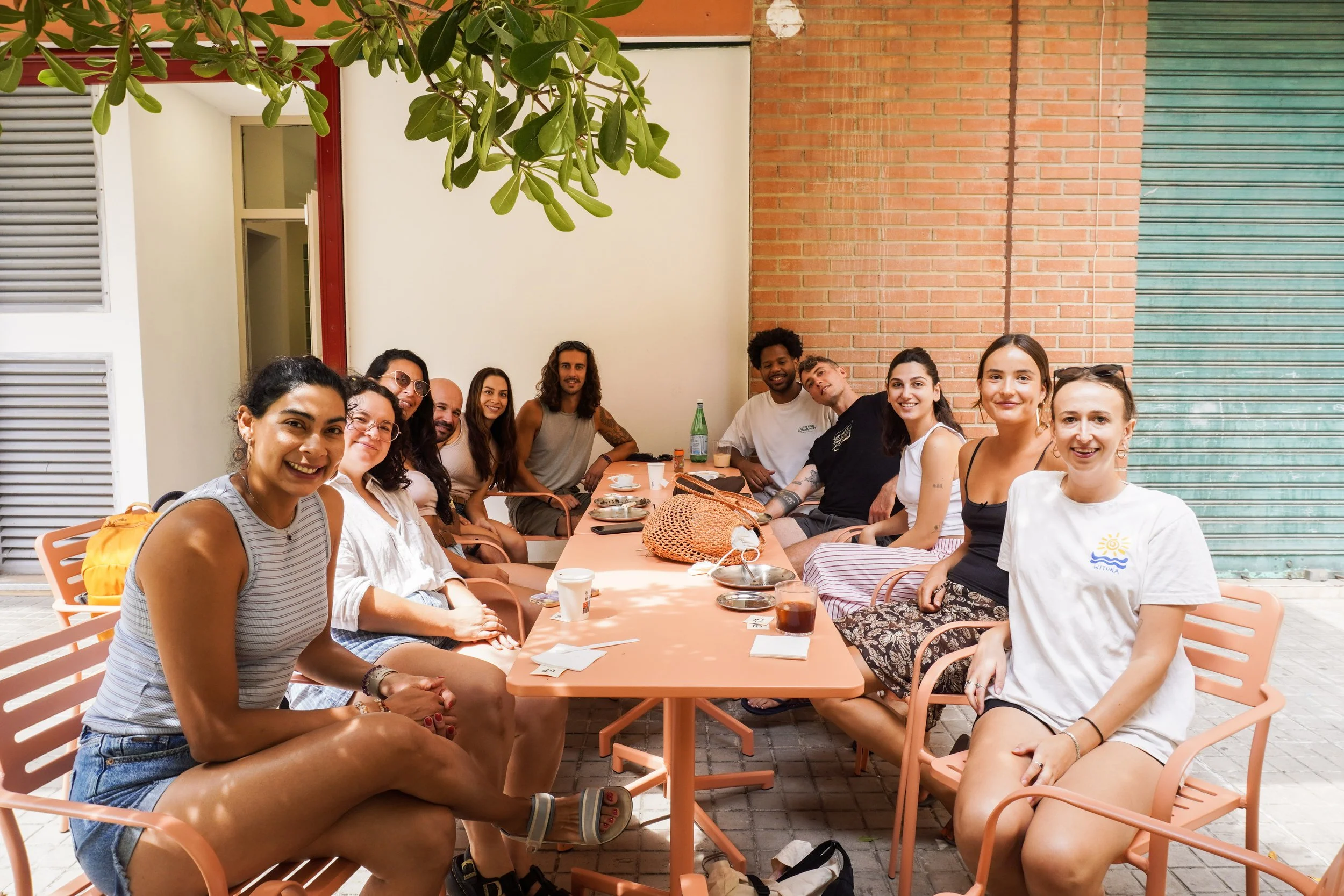 COMMUNITY — FULL ROUND