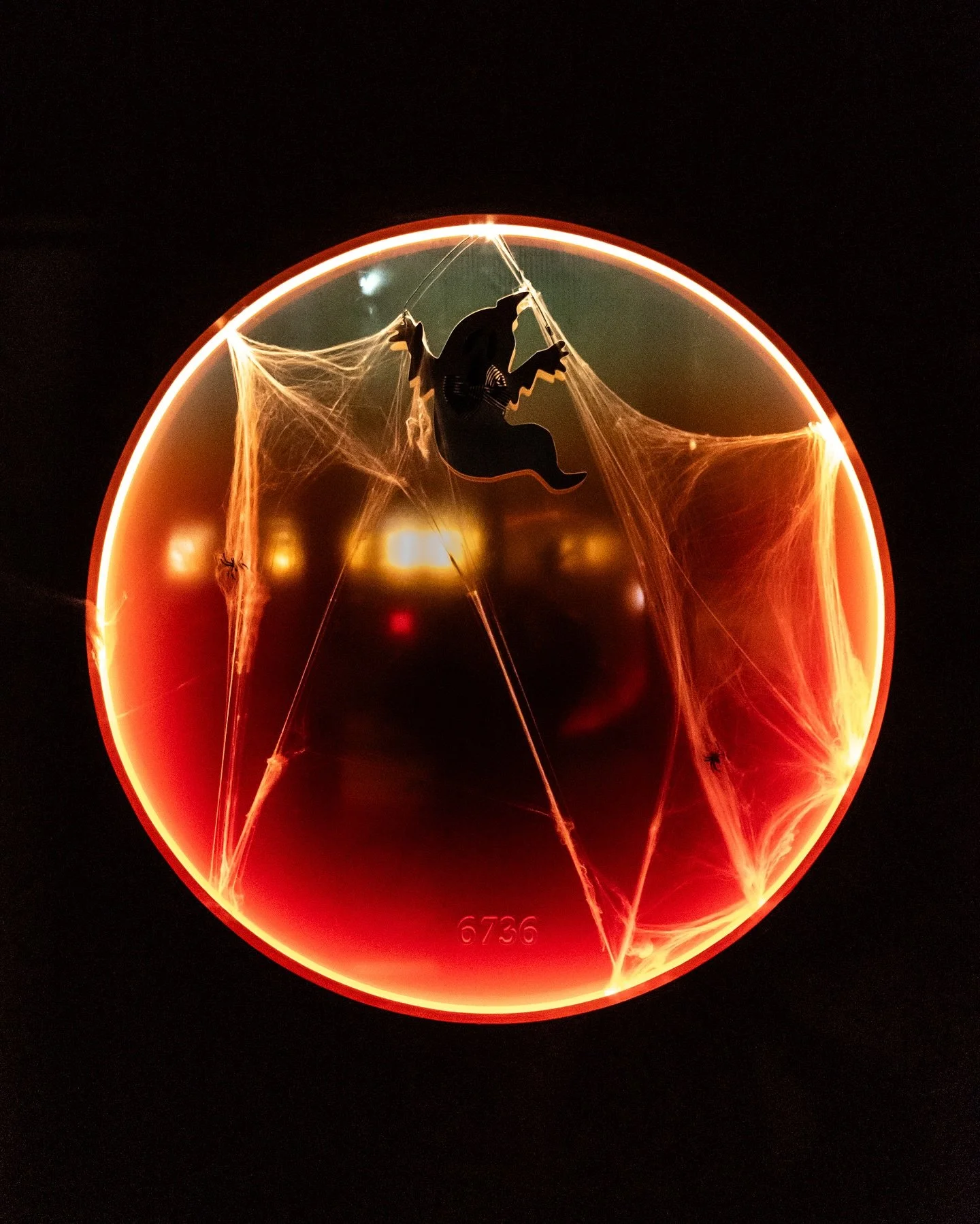 Suite115: Halloween Edition is bringing spooky (yet cozy) vibes and some super fun Halloween drinks!
Come check them out in person! These treats are only available in limited quantities this weekend!
See you soon&hellip;booo 👻🎃🐈&zwj;⬛
.
#suite115 