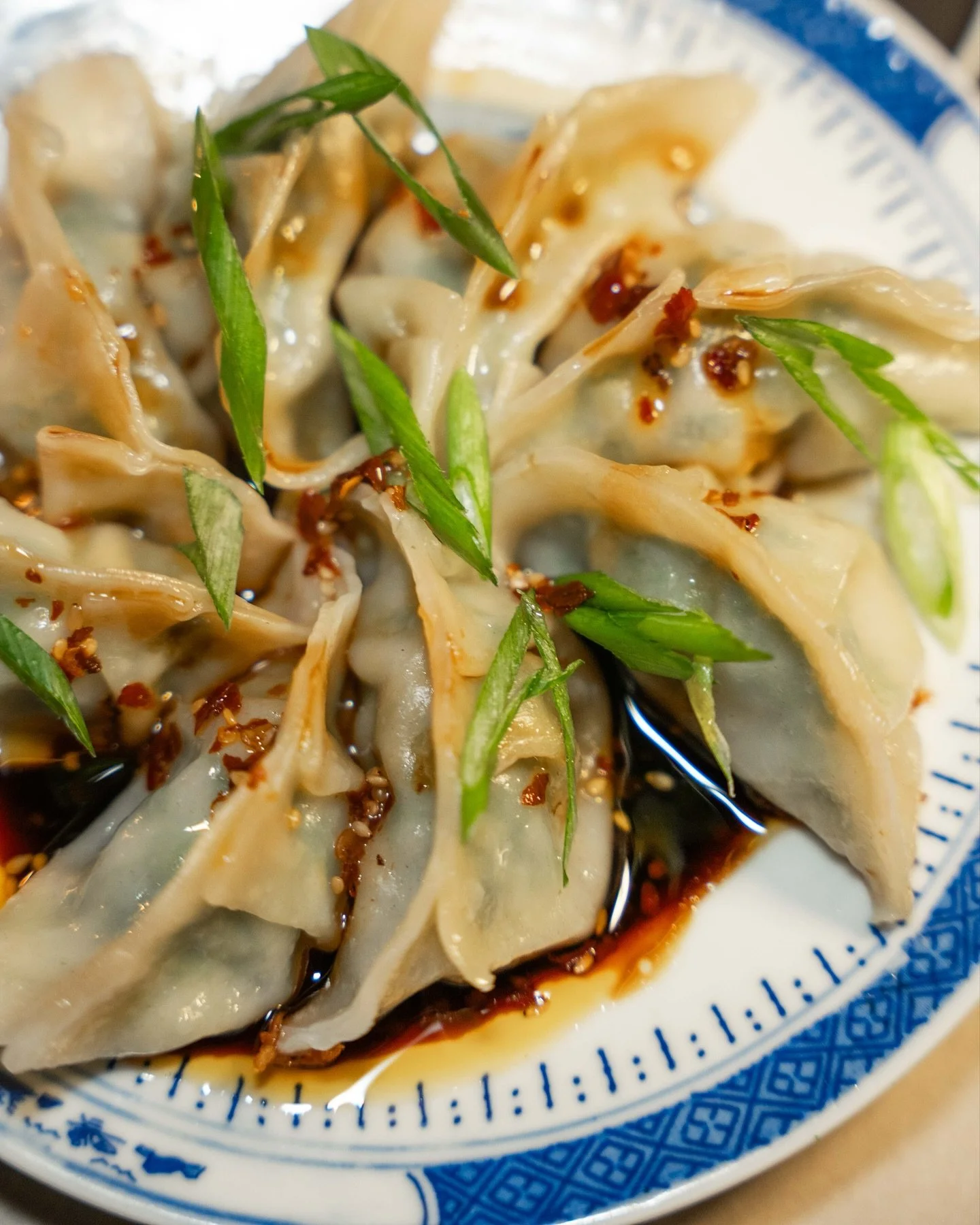 If you haven&rsquo;t tried our food menu yet&hellip; you&rsquo;re seriously missing out! It&rsquo;s just as good as our drinks (maybe even better 👀)

#suite115 #torontococktails #torontospeakeasy