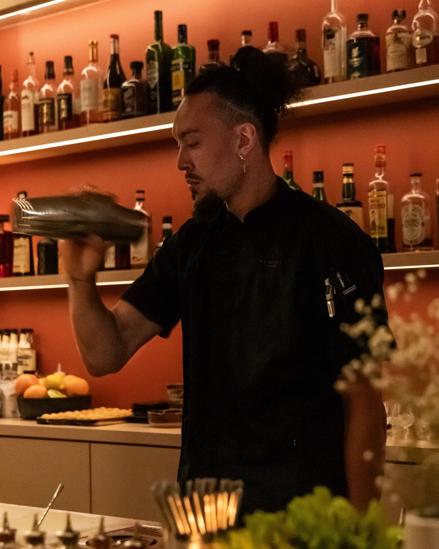 Happy Sunday! Who&rsquo;s ready to celebrate another week of hard work with some well-deserved cocktails? :)

#suite115 #torontococktails #torontospeakeasy