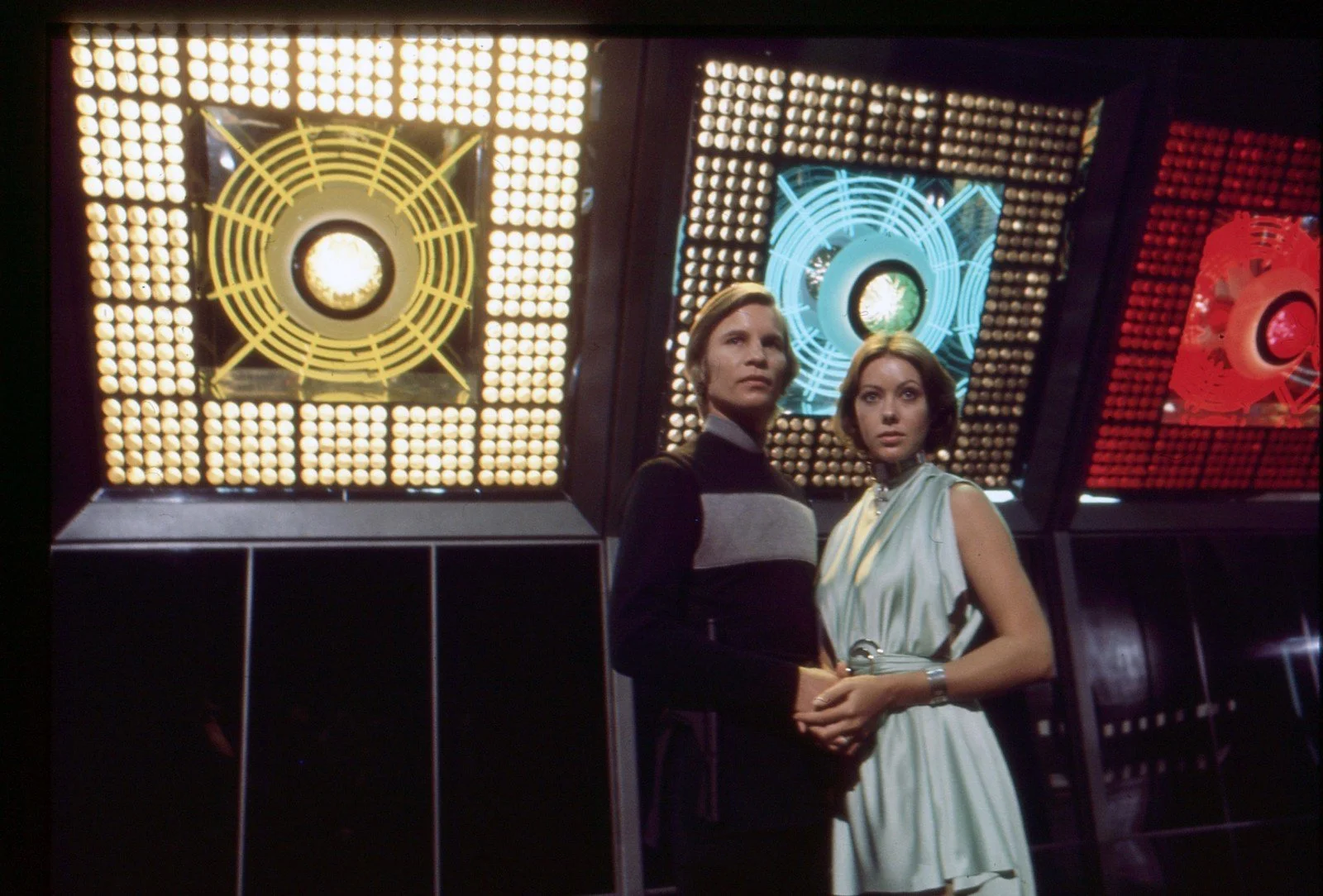 logans-run_23805b.jpg
