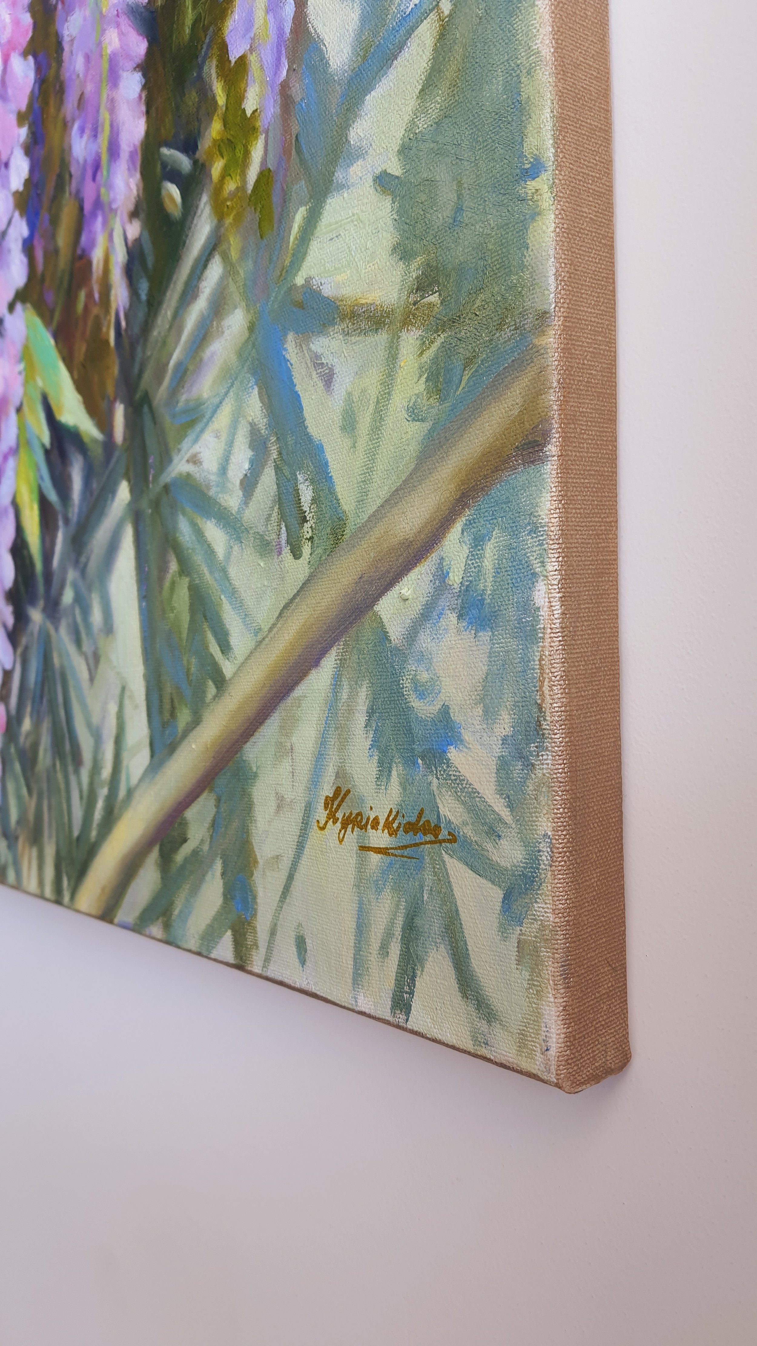 Tatiana Kyriakidou's painting Waterfall of Wisteria Flowers - details