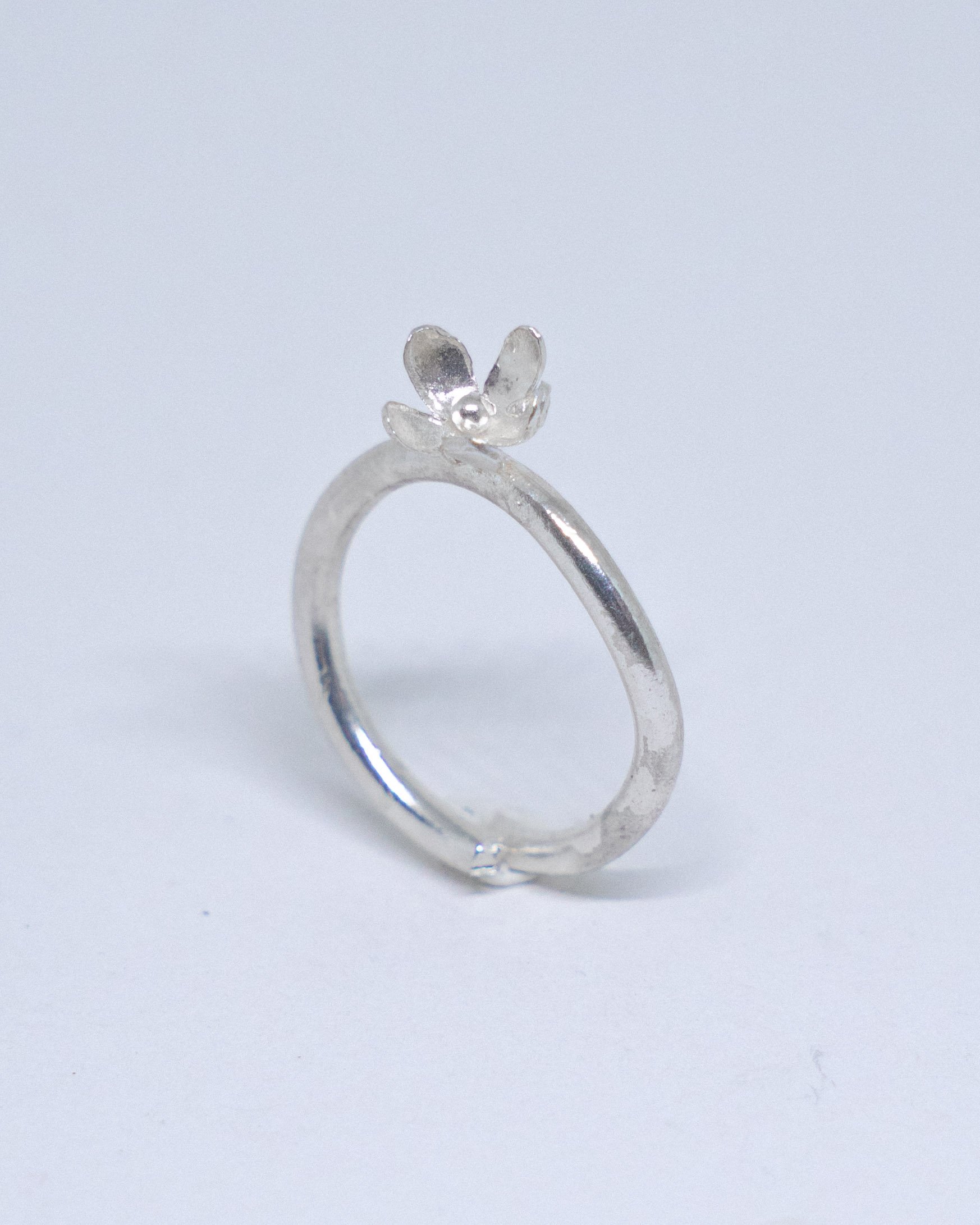 Flower Ring in silver 925