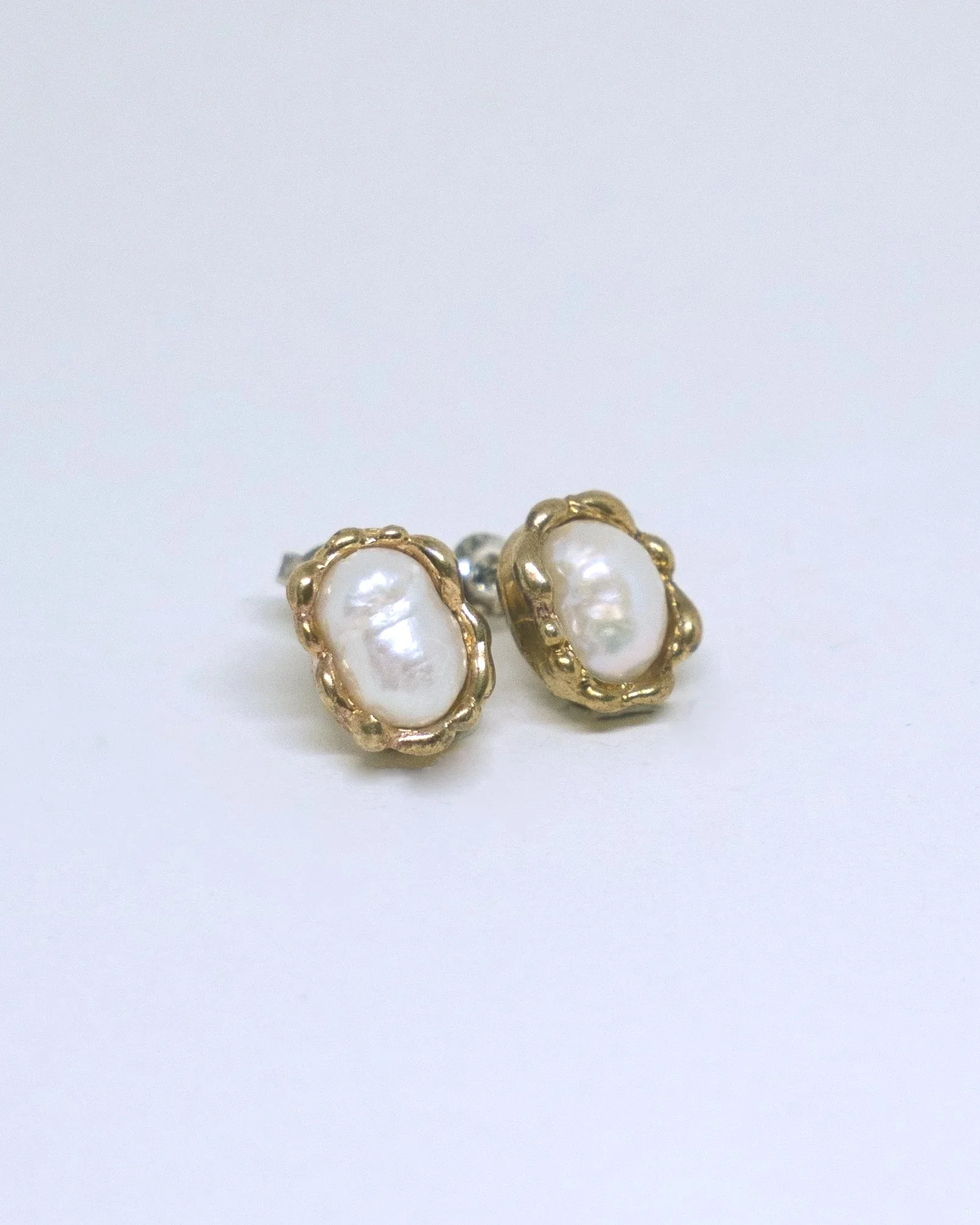 River Pearls Stud Earrings in brass