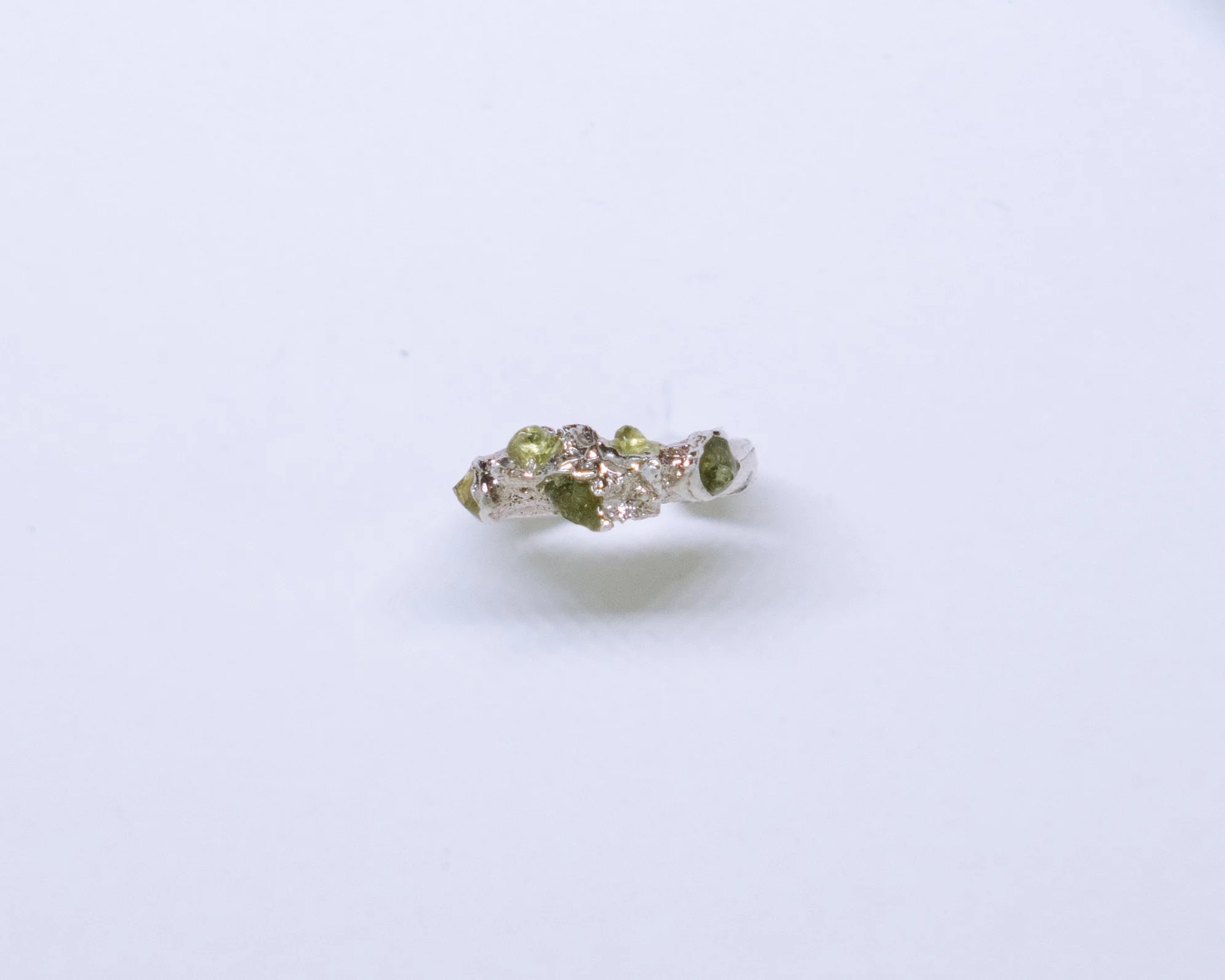 Handmade Harveya silver ring with olivine stone