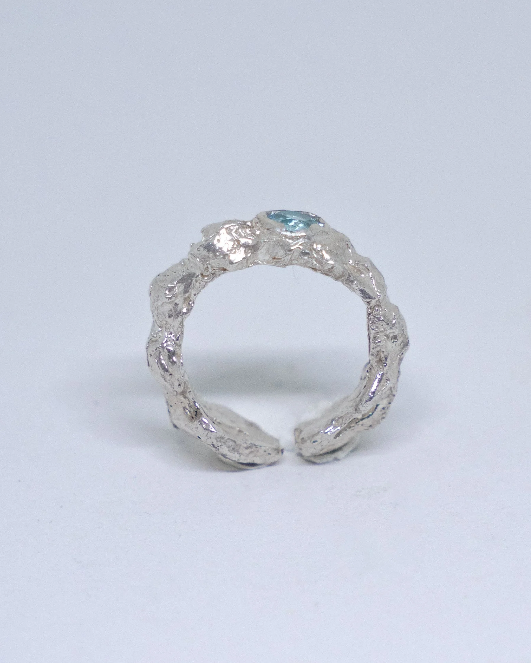 Big Mountain light blue Topaz Ring in silver 925