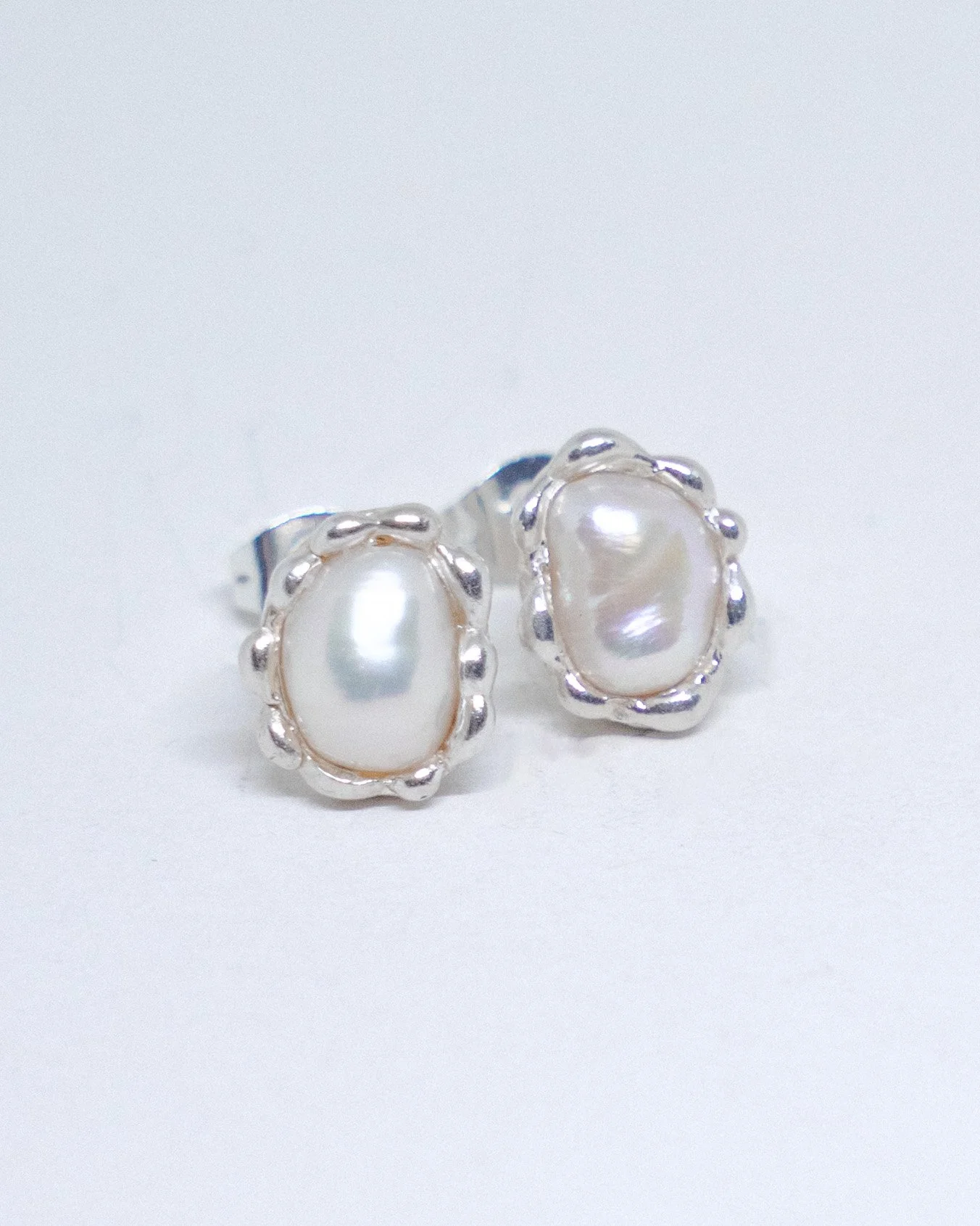 River Pearls Stud Earrings in silver 925