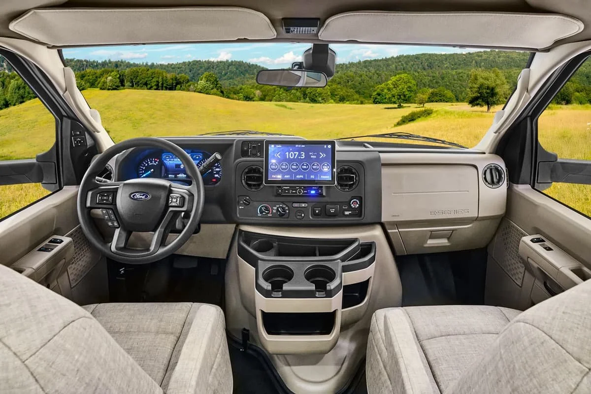 winnebago-sunflyer-24gg-interior-front.jpg