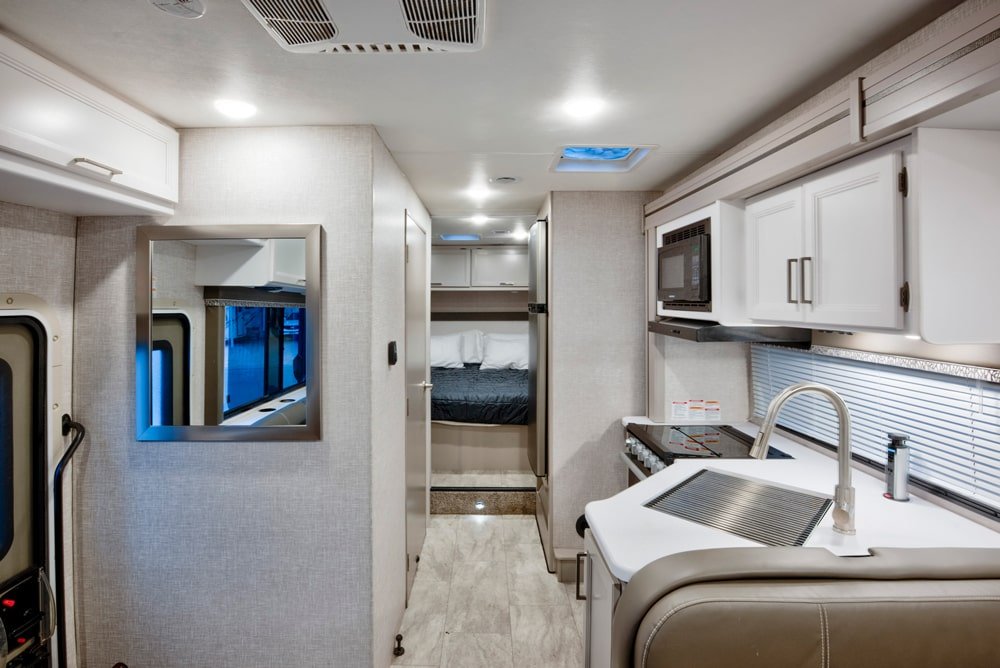 thor-motor-coach-for-rent-07.jpg