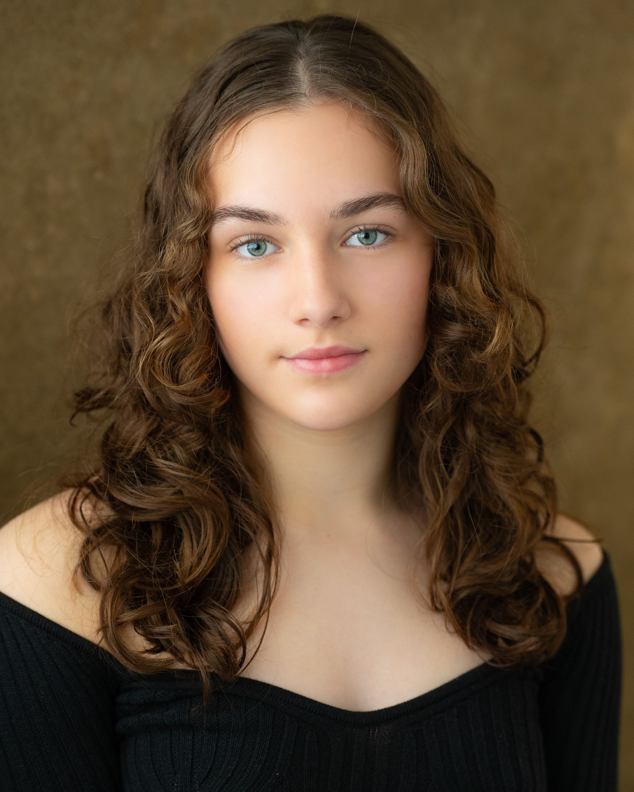 ANNA HUGHES