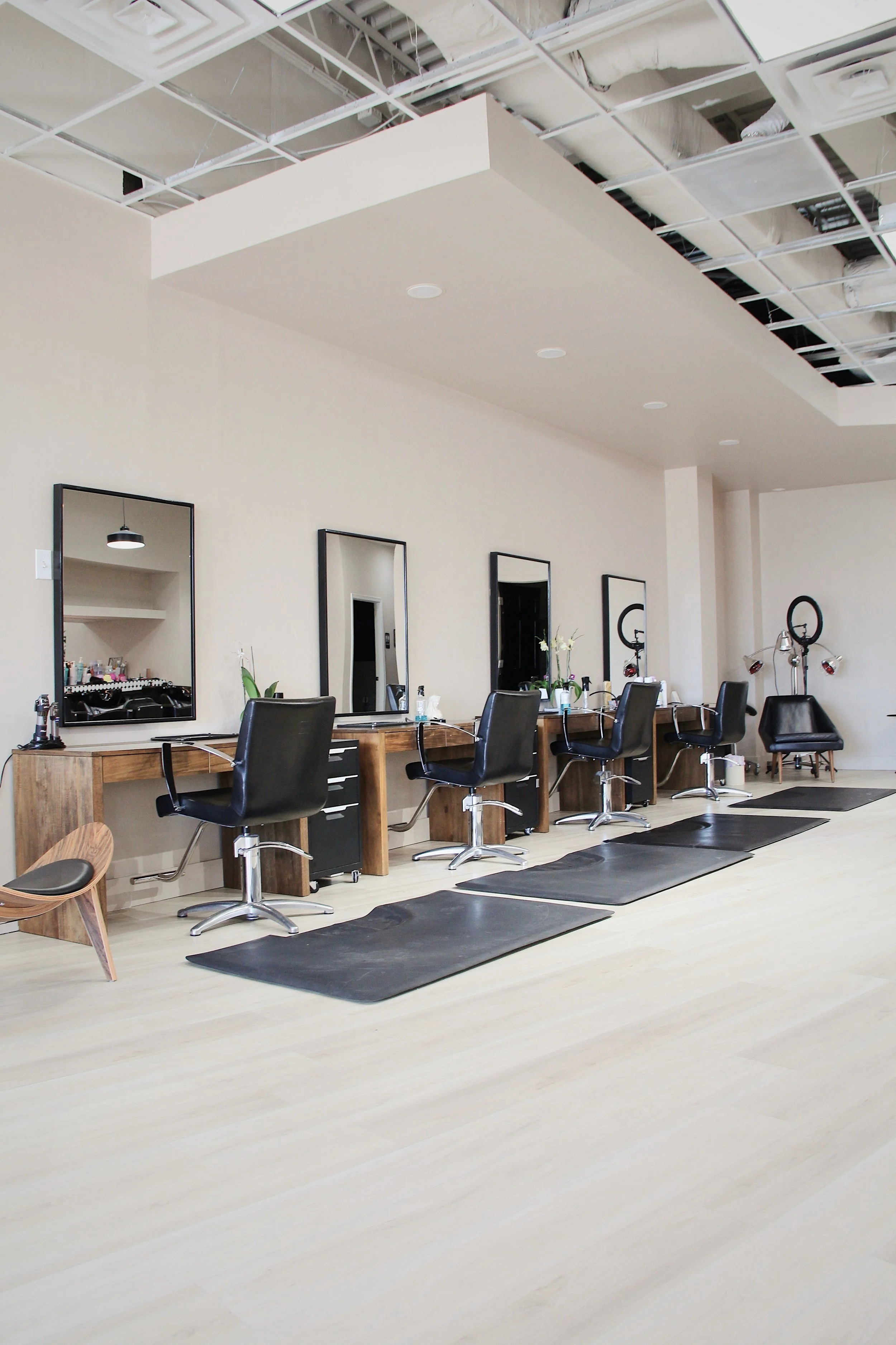 Nicholas Reyes Hair Salon