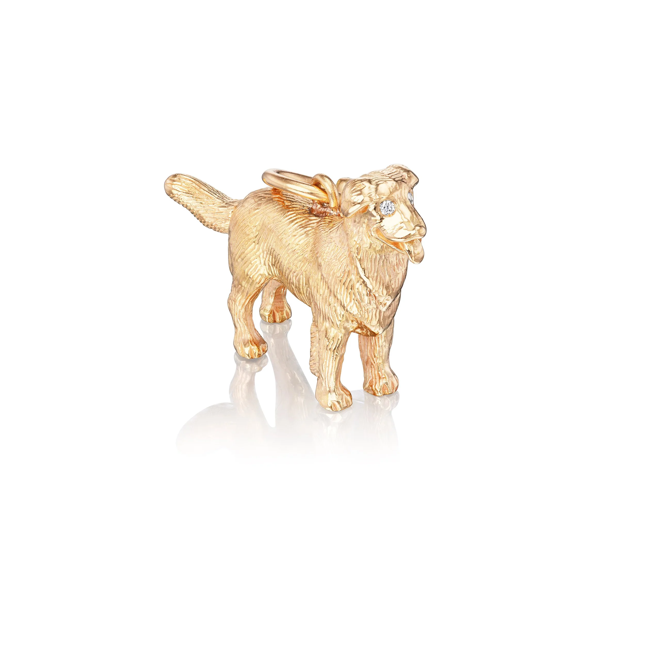 Australian Shepherd pendant in 18k gold with diamond eyes, front view