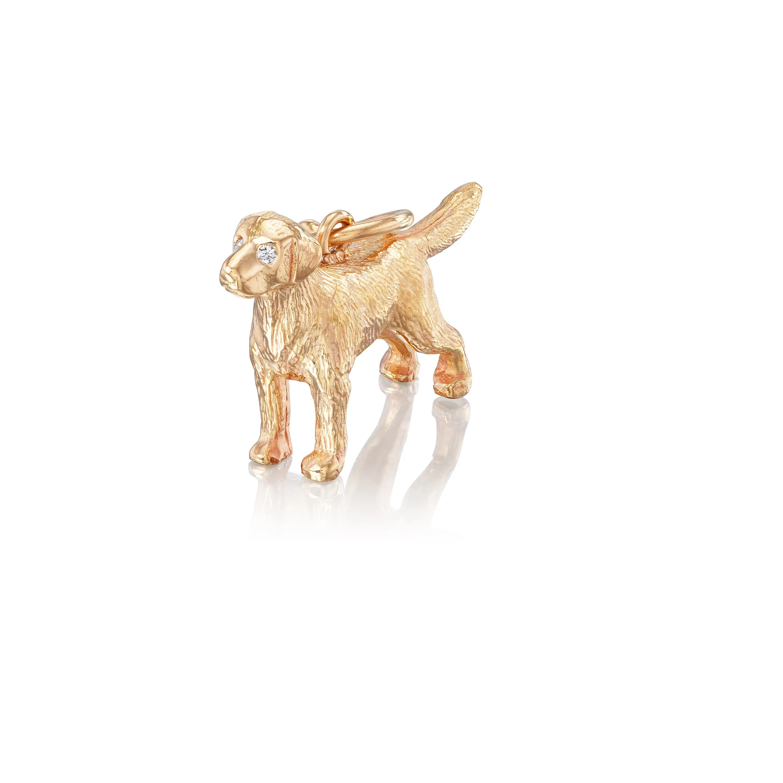 Labrador Retriever pendant in 18k gold with diamond eyes, front view