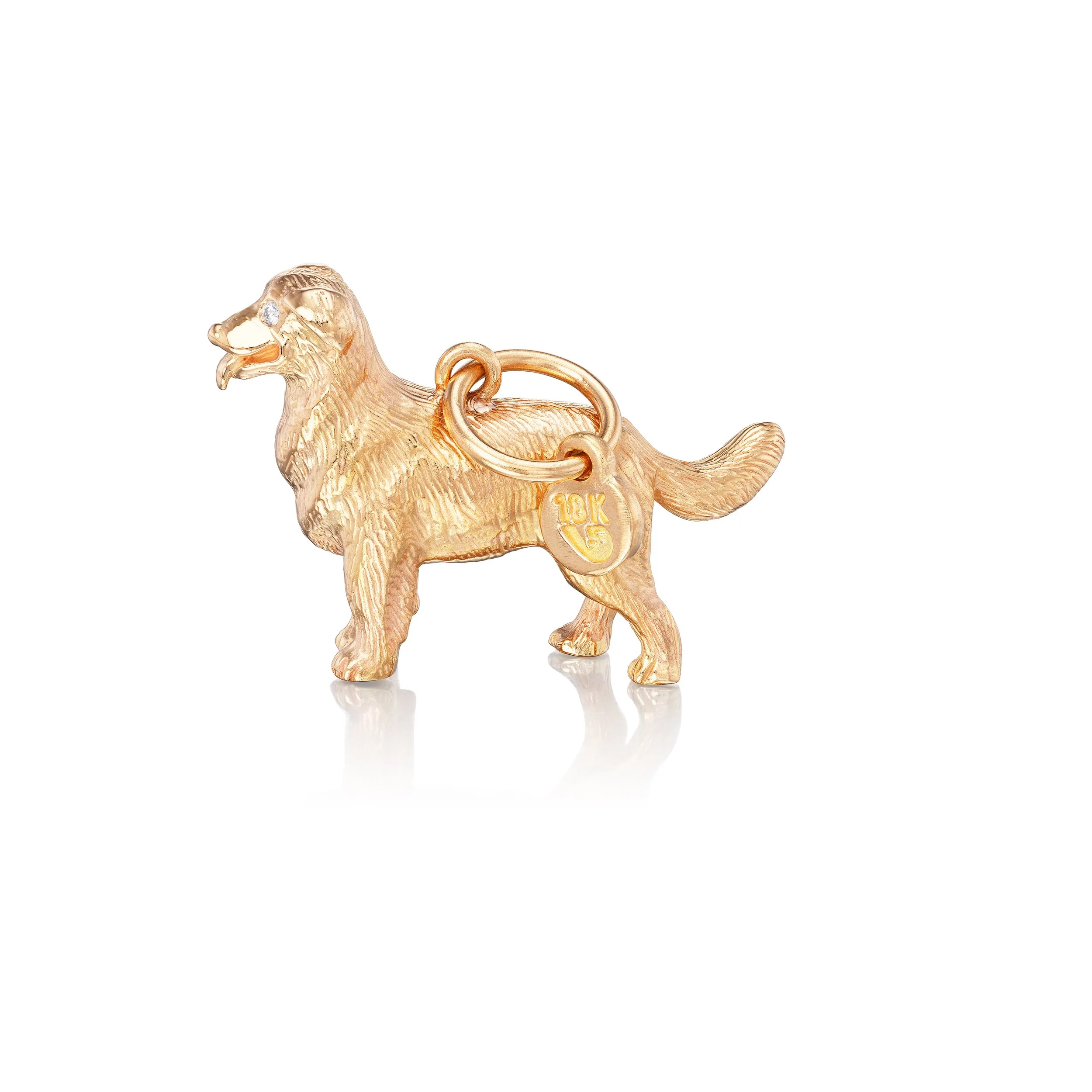 Australian Shepherd pendant in 18k gold, left view.