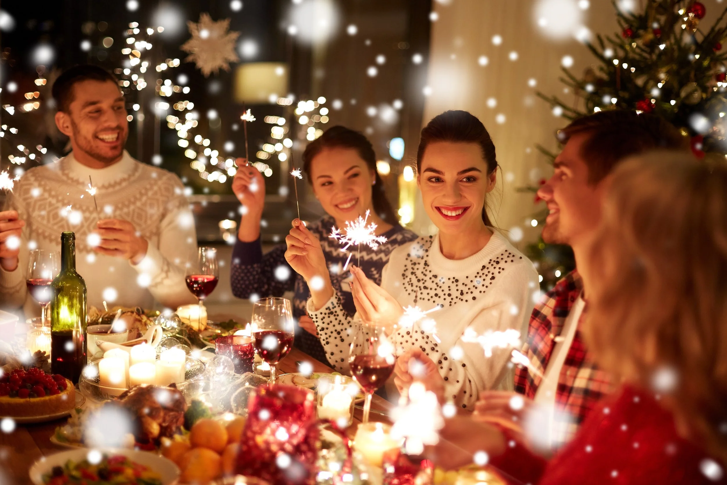 Holiday Smiles: Keeping Your Teeth Merry and Bright