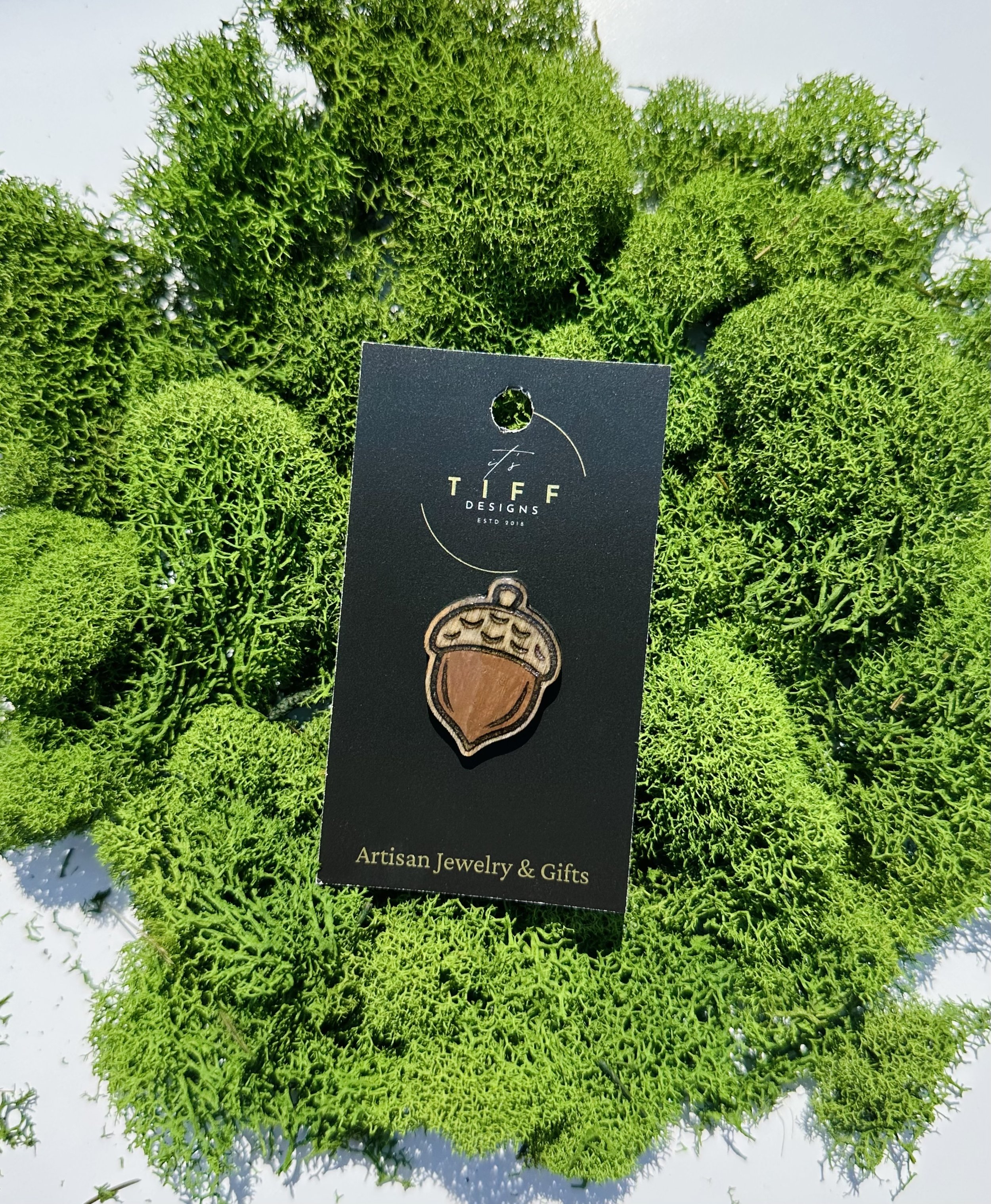 Acorn Pin