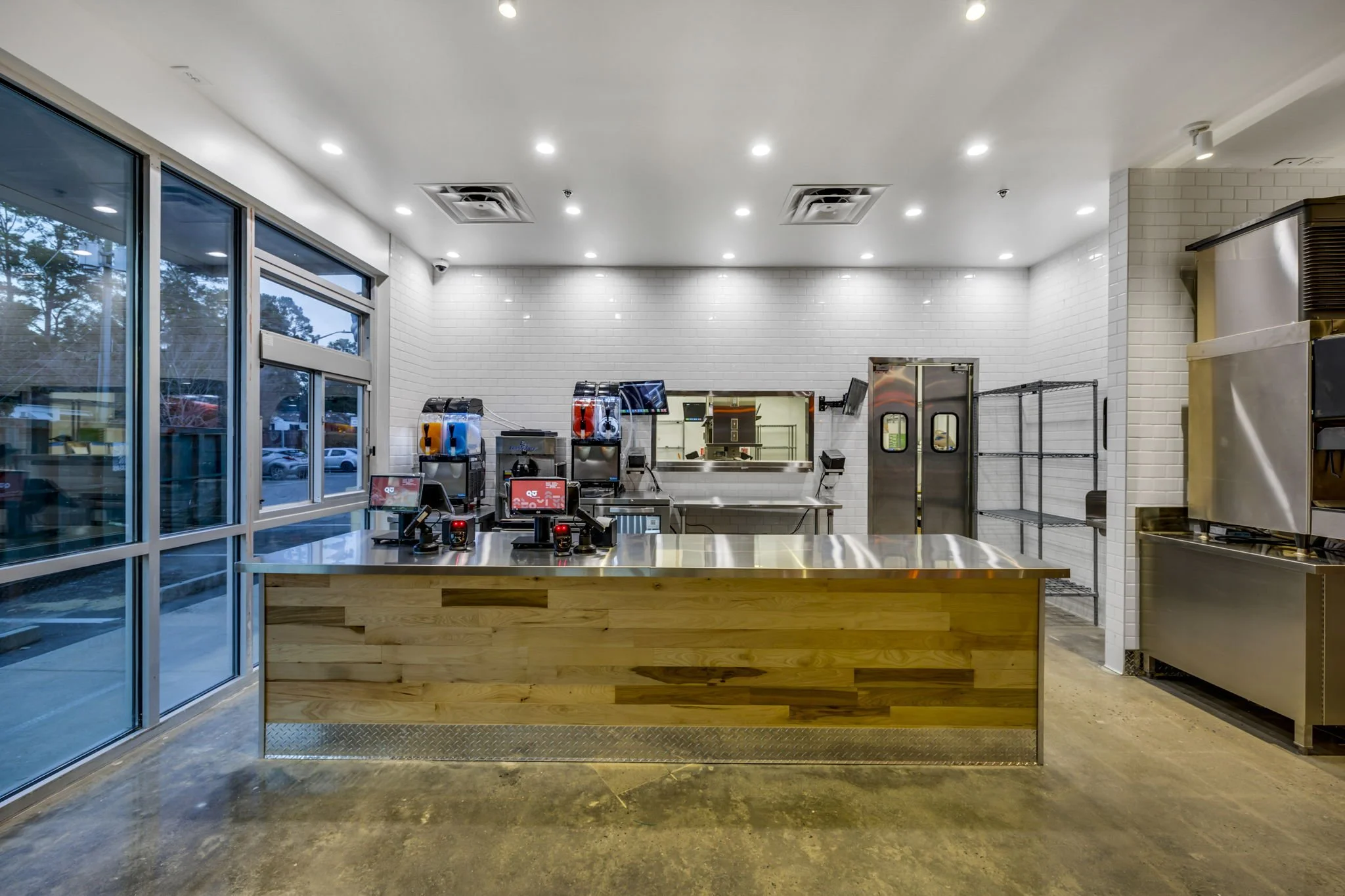 33-web-or-mls-DHC Savannah-8.jpg