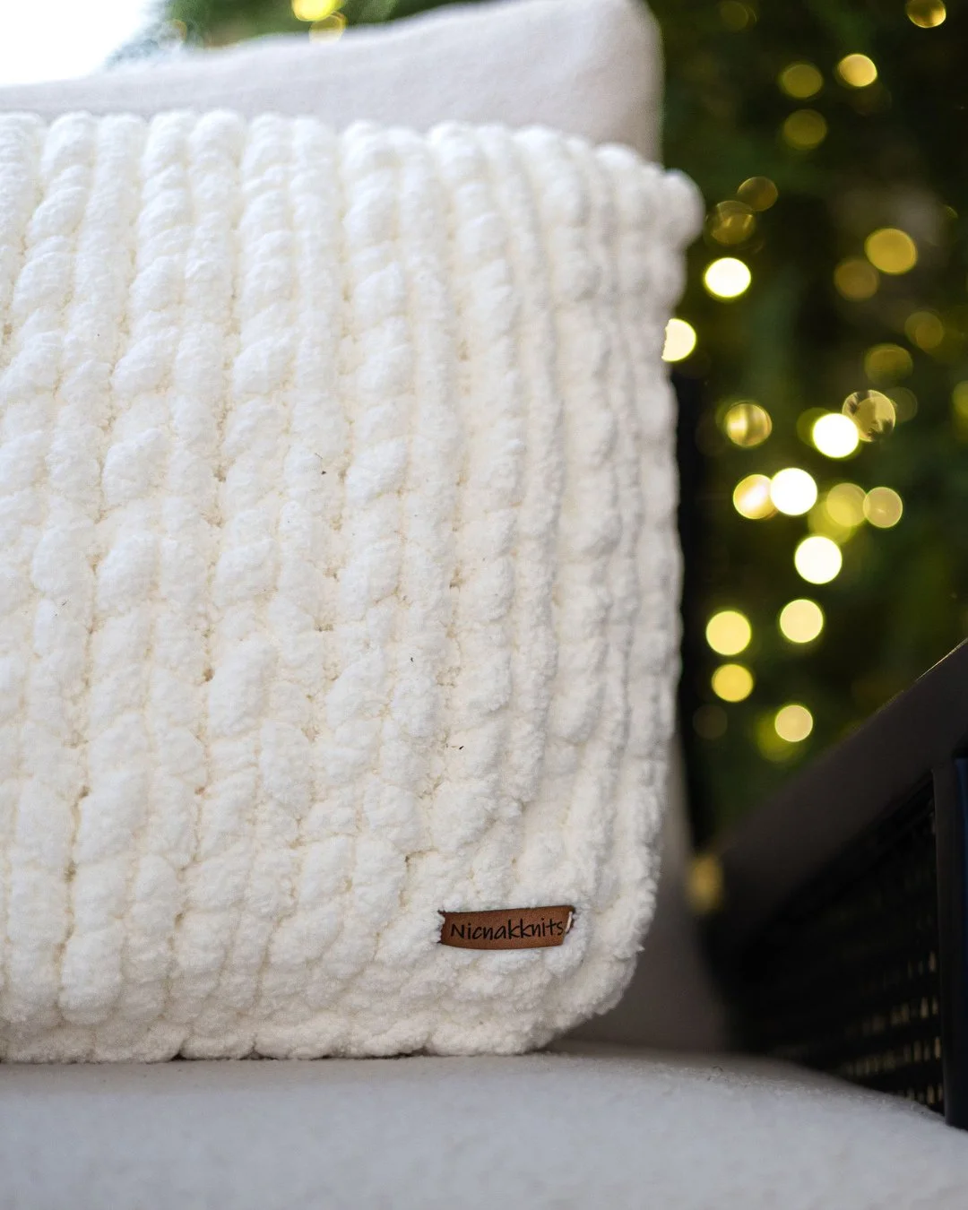 To everyone who grabbed one of our knitted pillows this year, you&rsquo;re the real MVPs. 🙌⁠
⁠
They&rsquo;re cozy, long-lasting, and seriously underrated&hellip; and seeing them styled in your homes has been one of my favourite things this season.⁠
