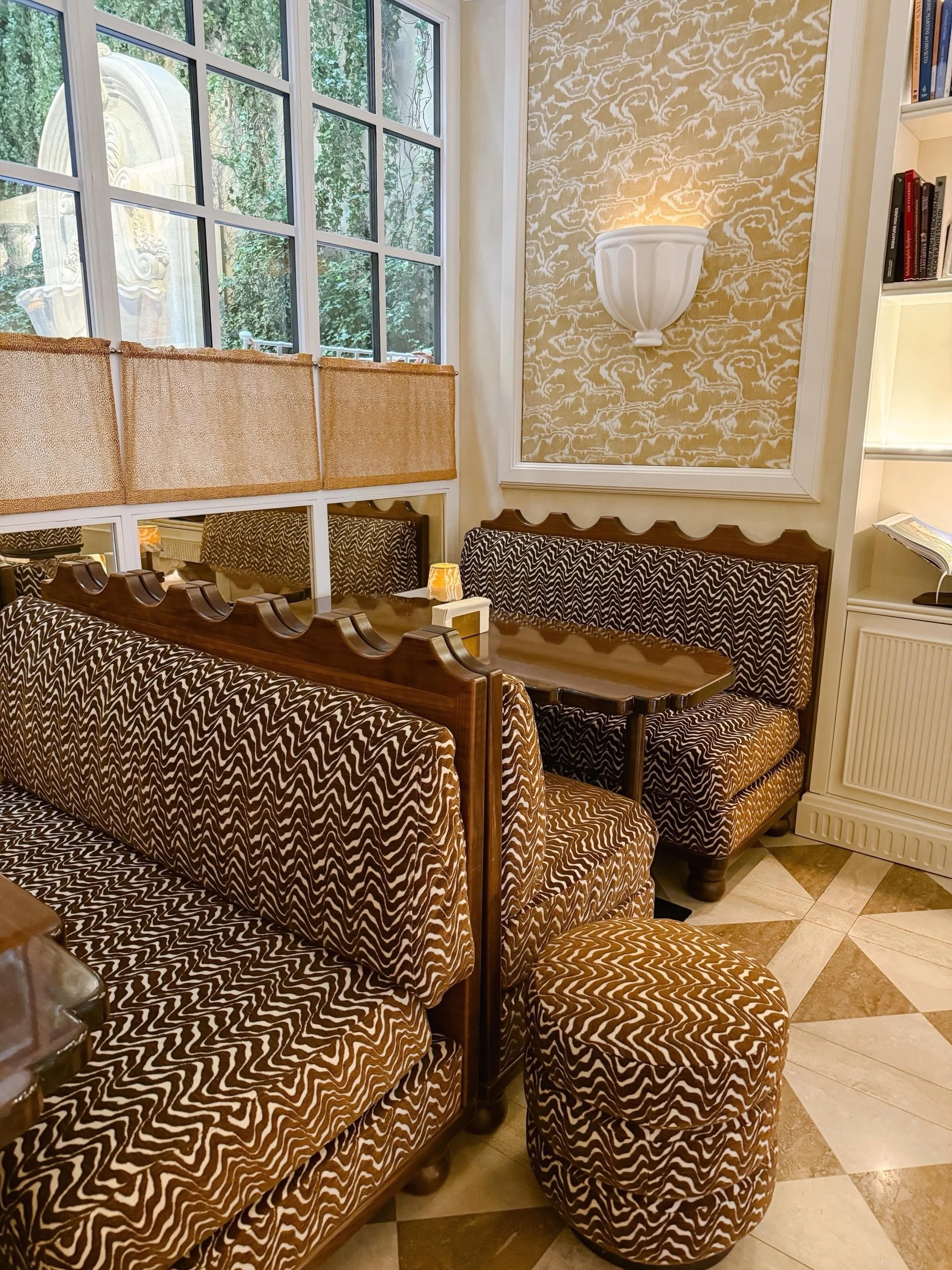 a sunday reset in a quiet corner of casa monti in the ancient city of rome. ✨

feet tired
nowhere to be,
and an aperitivo (or two) while listening to the gentle sound of passerbys just beyond the walls and in the sun warmed piazzas

this is your remi
