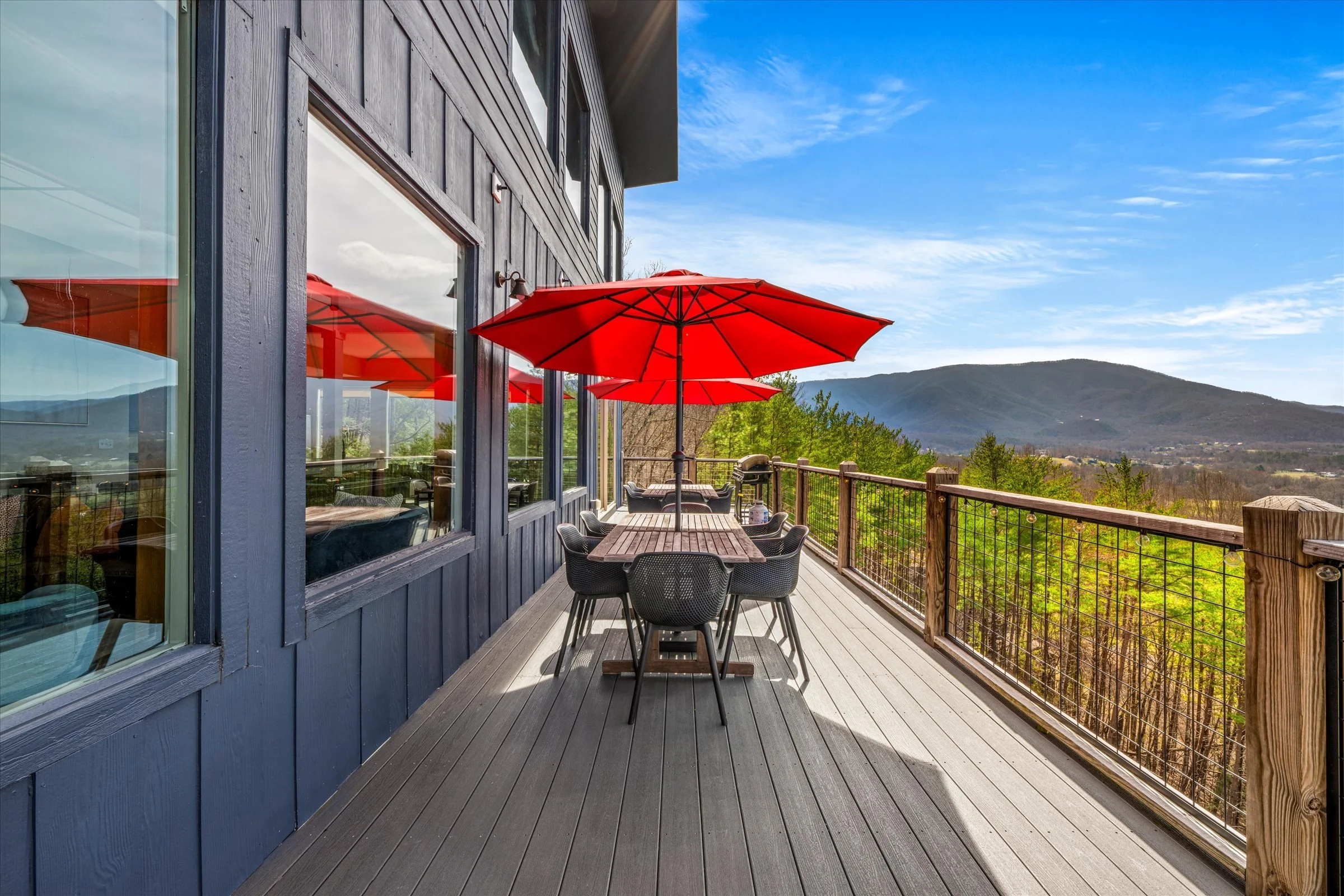Modern Overlook - Deck & View