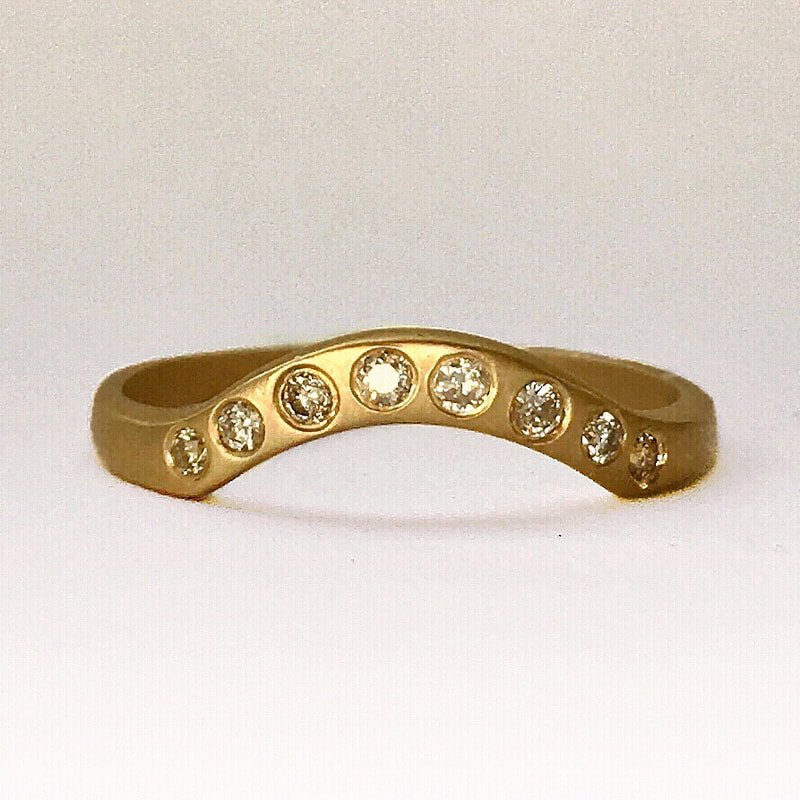 Arc stacking ring