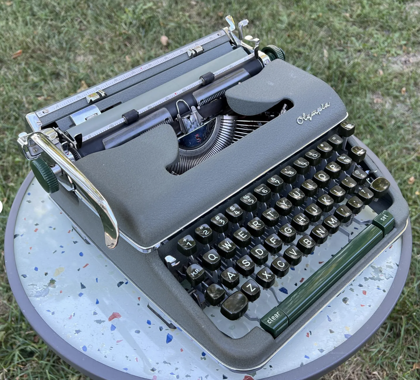 Cursive Olympia SM4