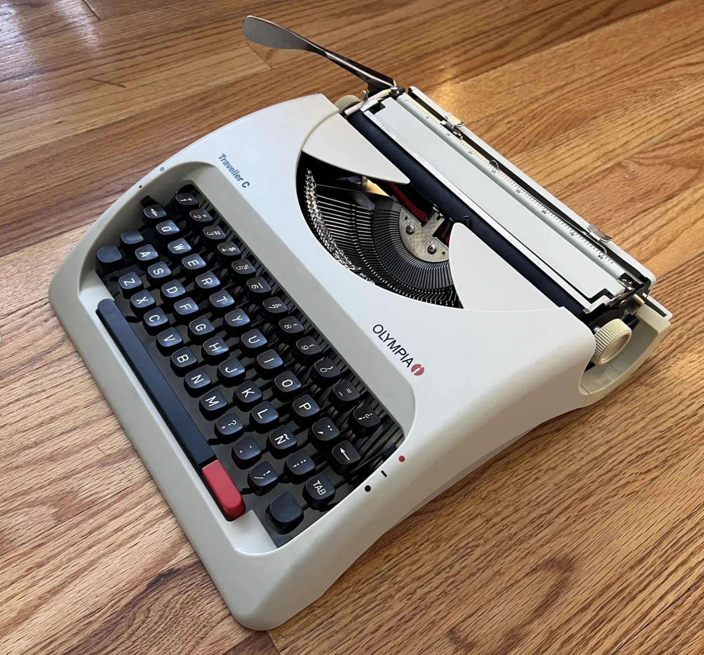 1995 Olympia Traveller C typewriter
