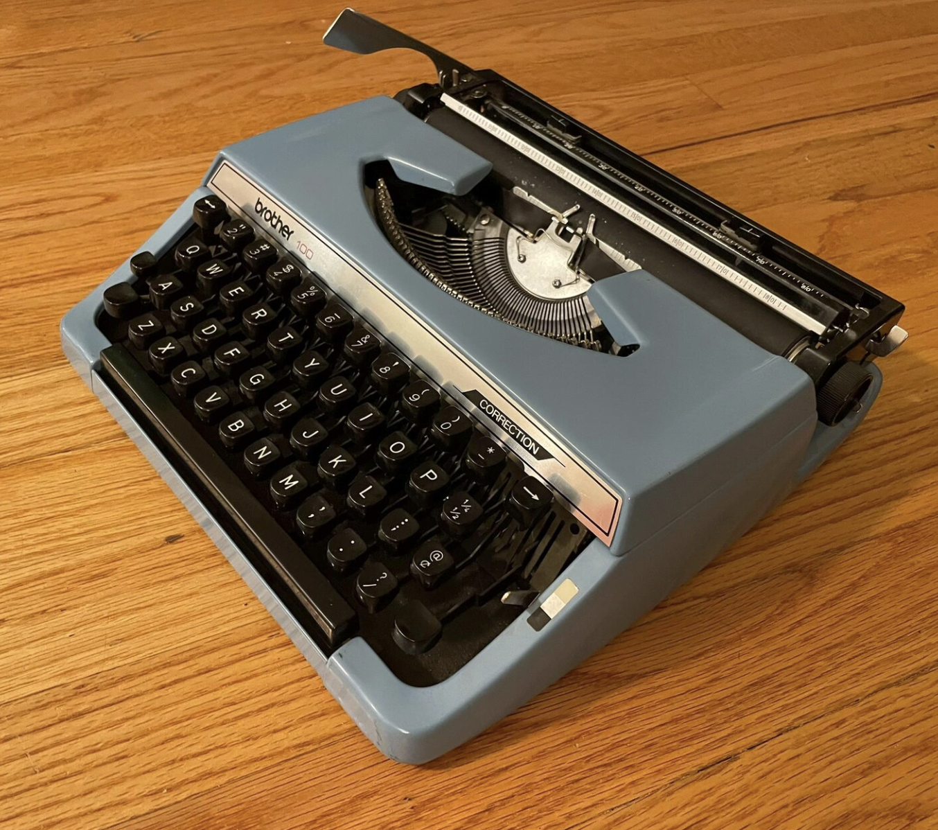 1980 Brother 100 typewriter