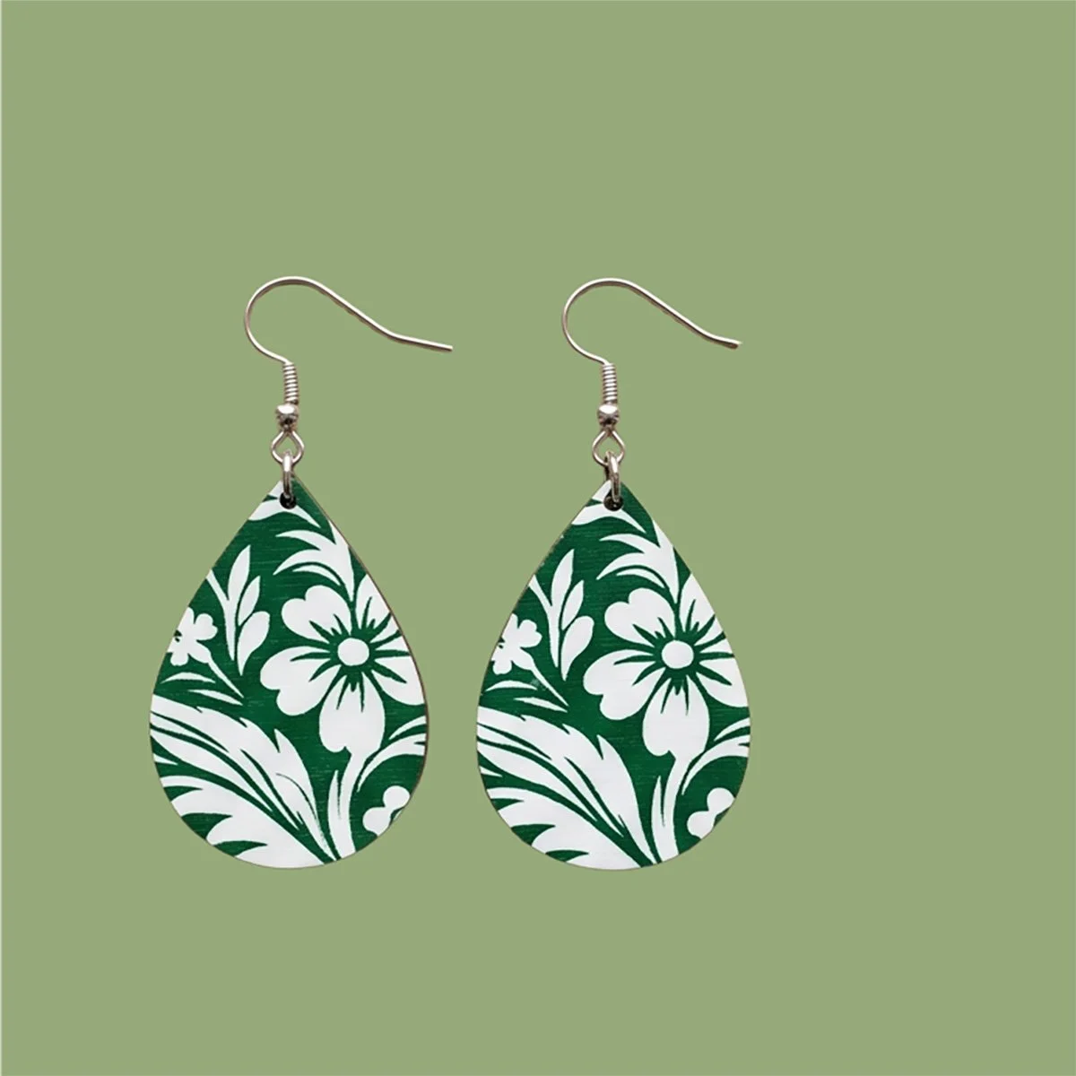earringgreenandwhite3.jpg