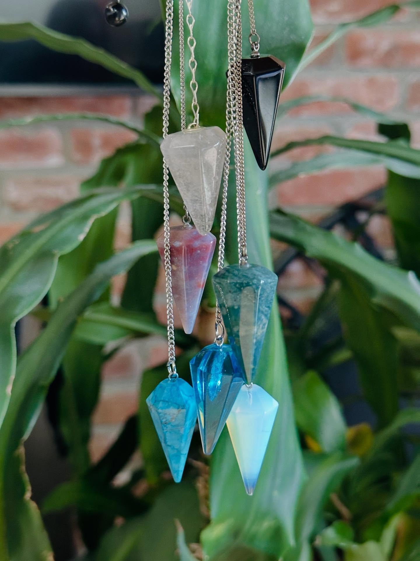 @fadedliving and I are bringing you another Tea &amp; Tarot on Sunday, Oct 19th. This time we will be exploring the intuitive art of pendulum dowsing. 

In this special Pendulum Experience, you&rsquo;ll be introduced to the pendulum: a simple yet pow