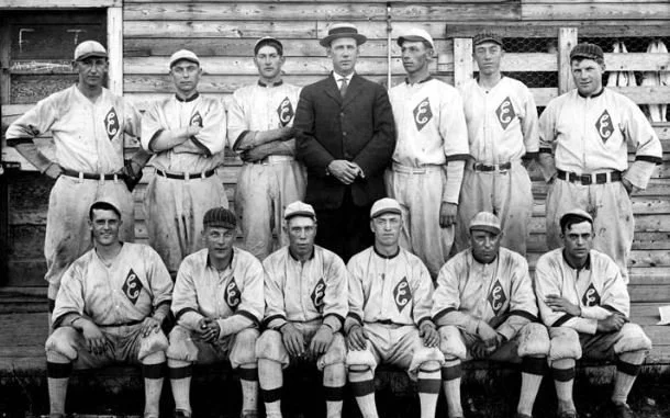 E Baseball team photo_4.JPG