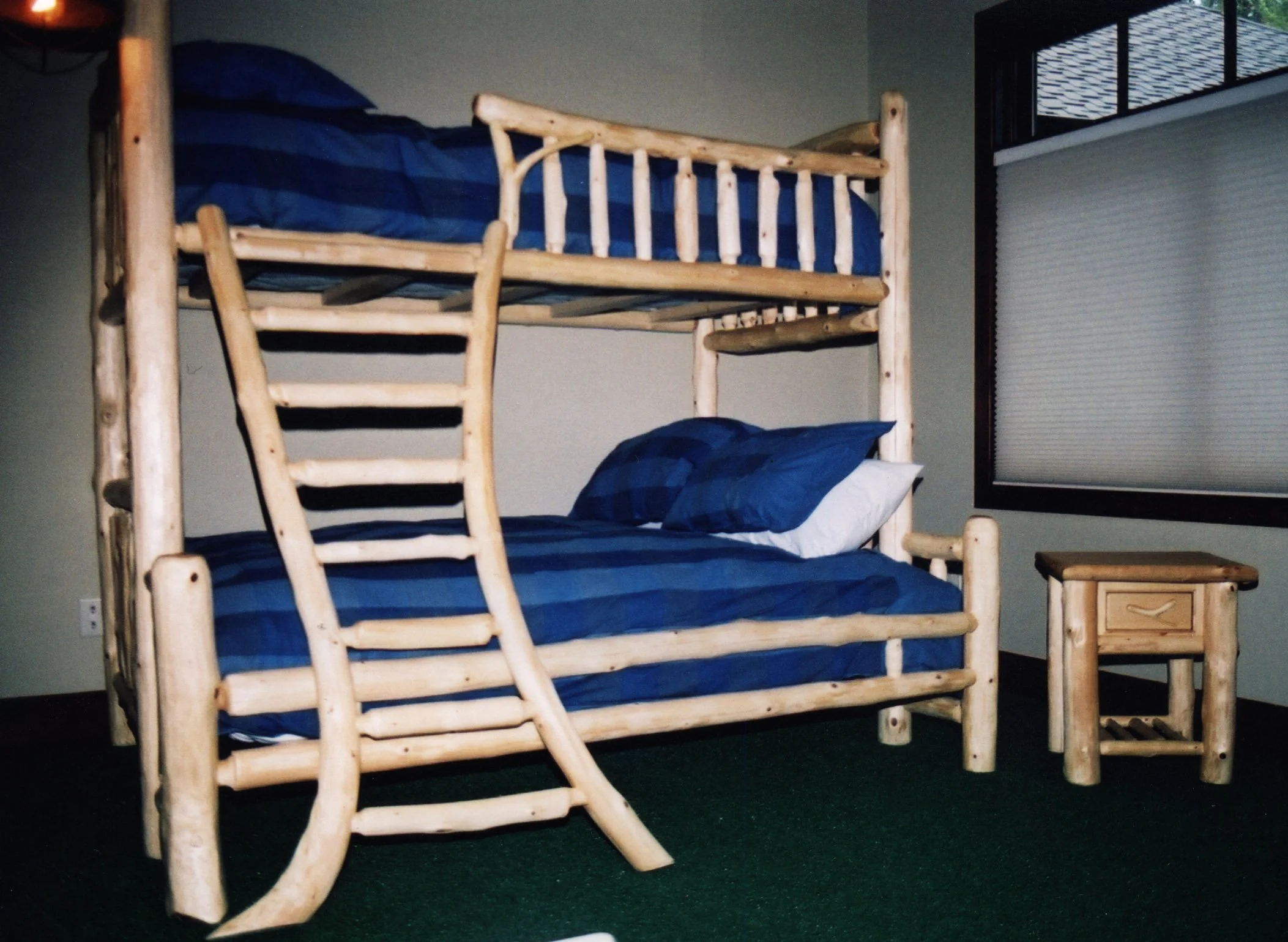 bunks kalona.jpg