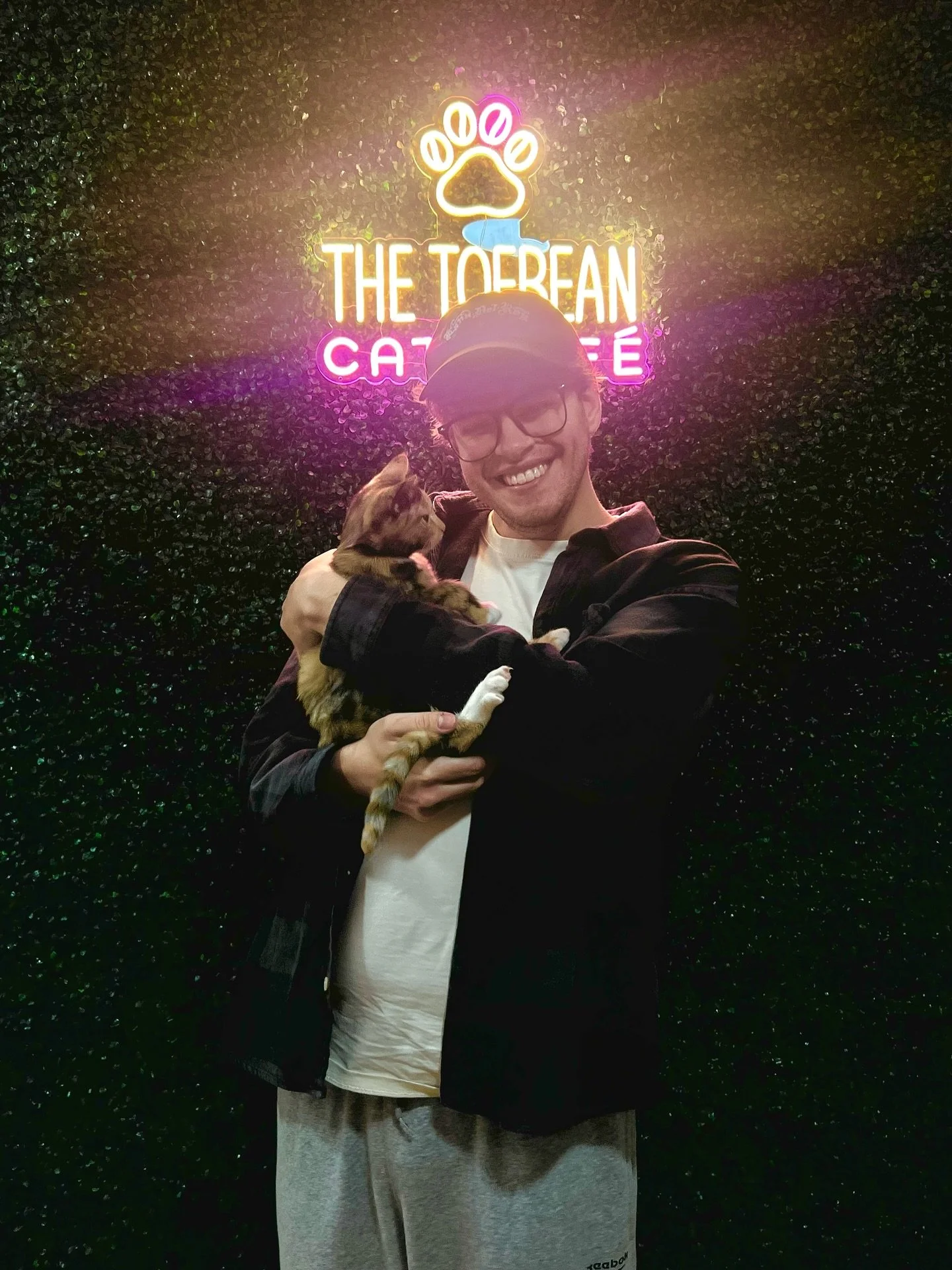 Ending National Cat Day with Adoption #90 and #91! Iris and Ray Charles! We love to have them here, but we love to watch them go to good homes even more. 💕

#cats #adoptdontshop❤️ #catcafe #roanokeva #catsofinstgram #catsandcoffee