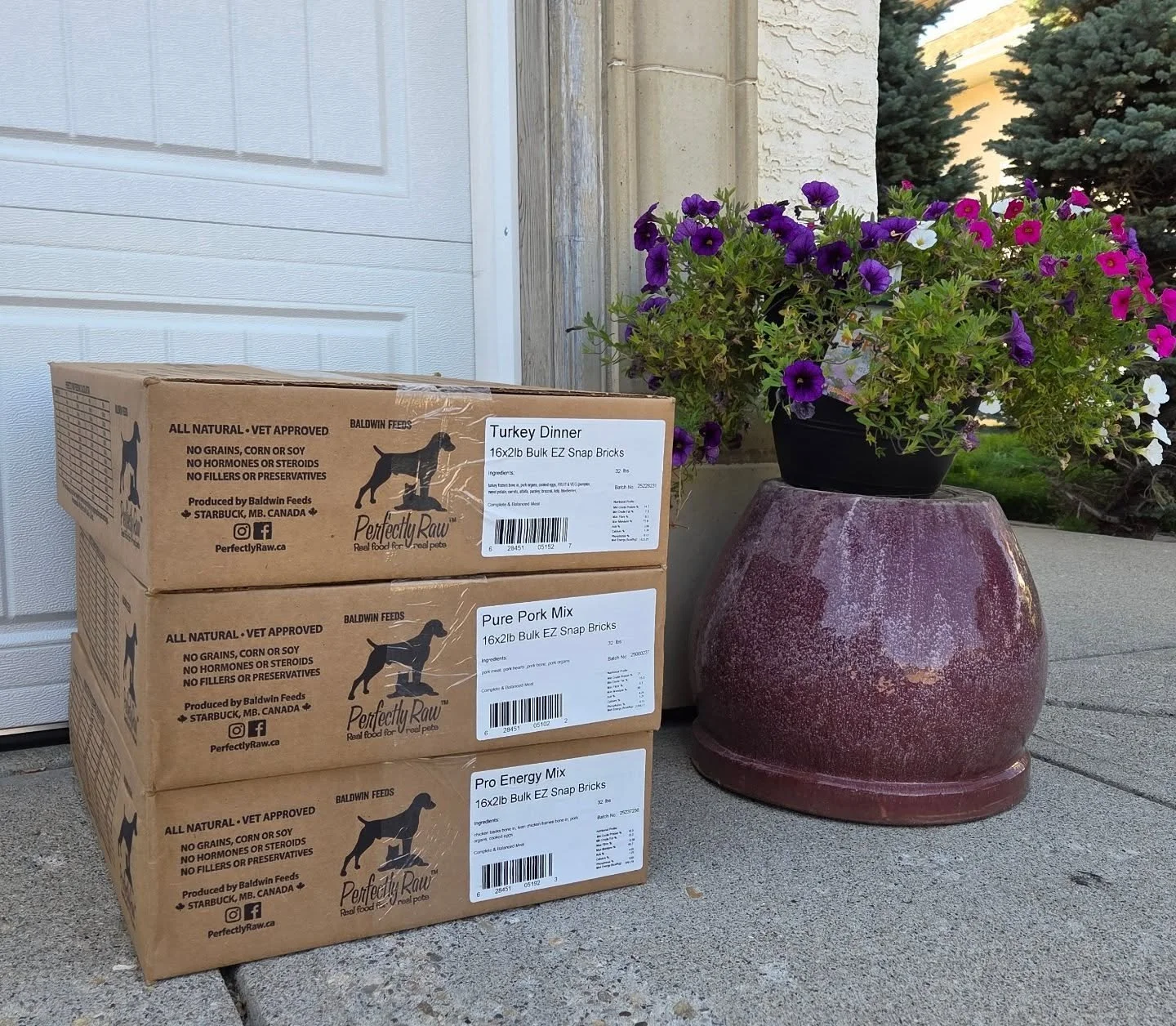 An order delivered, waiting to be stored! 