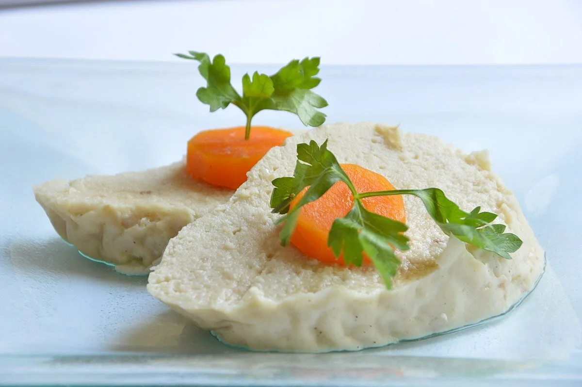 Gefilte Fish with Chrain