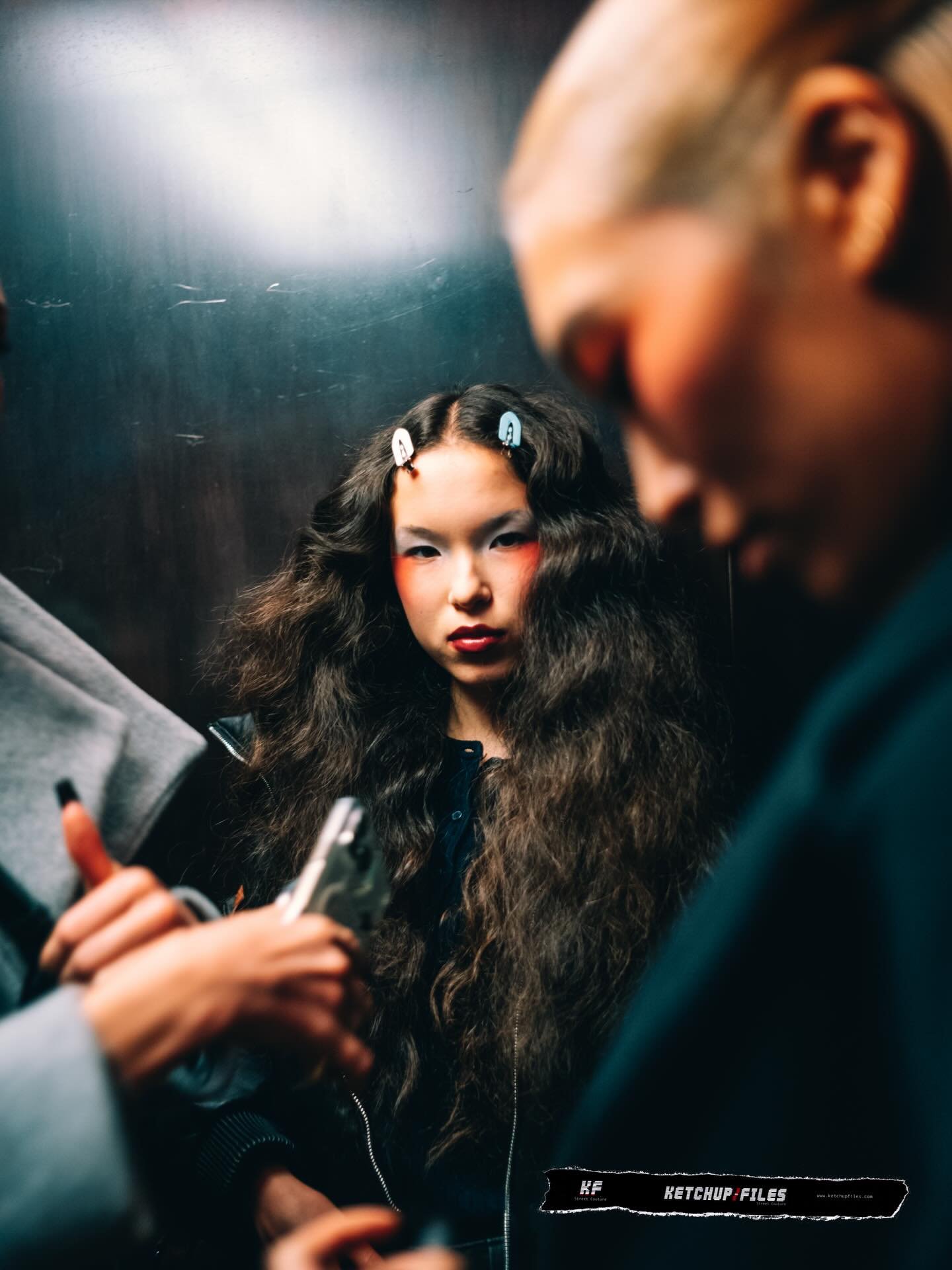 Backstage Kim Shui FW26  Fashion Show / New York Fashion Week 

@kimshuistudio @kimshui 
Lead Hair @johnnovotny 
Hair Team @cutlersalon @redken @dylasilv 
Make Up @maccosmetics @romerojennings 
Nails @sojinails

Photography Felipe Espinal  @ketchupfi