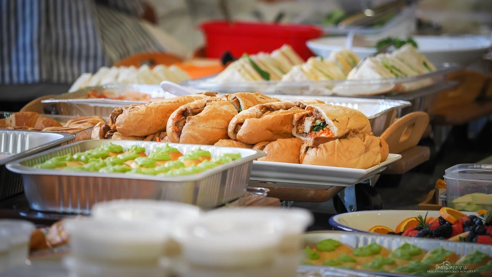 Pha Pra Robe Offering Ceremony 2025