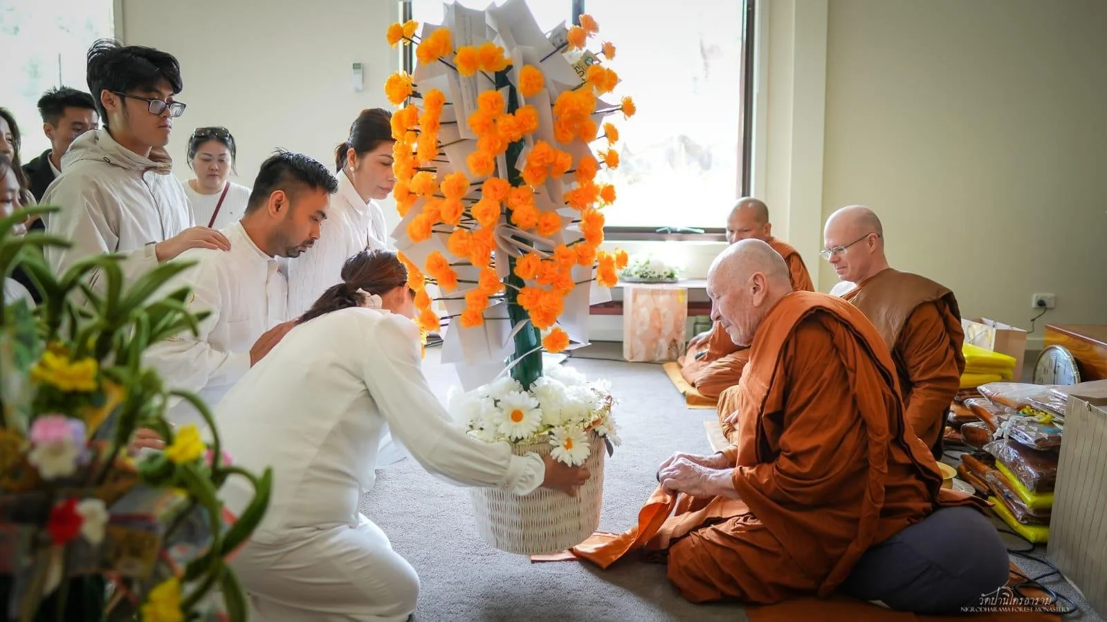 Pha Pra Robe Offering Ceremony 2025